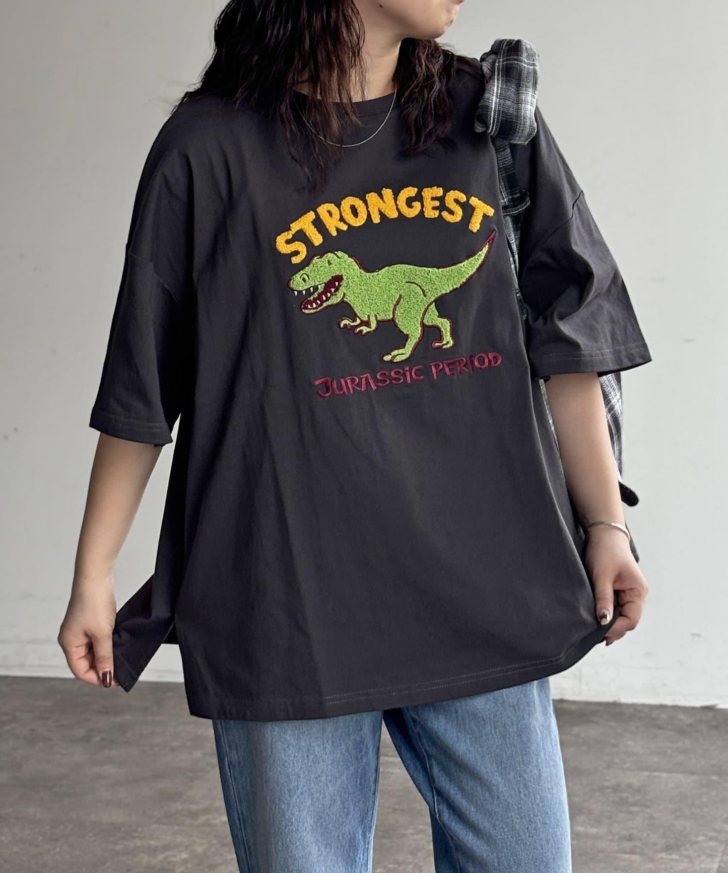沙加拉刺繡T-shirt