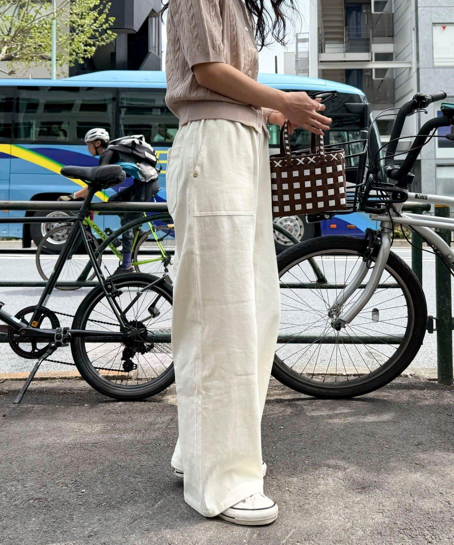 淺色牛仔貝克爾休閒褲