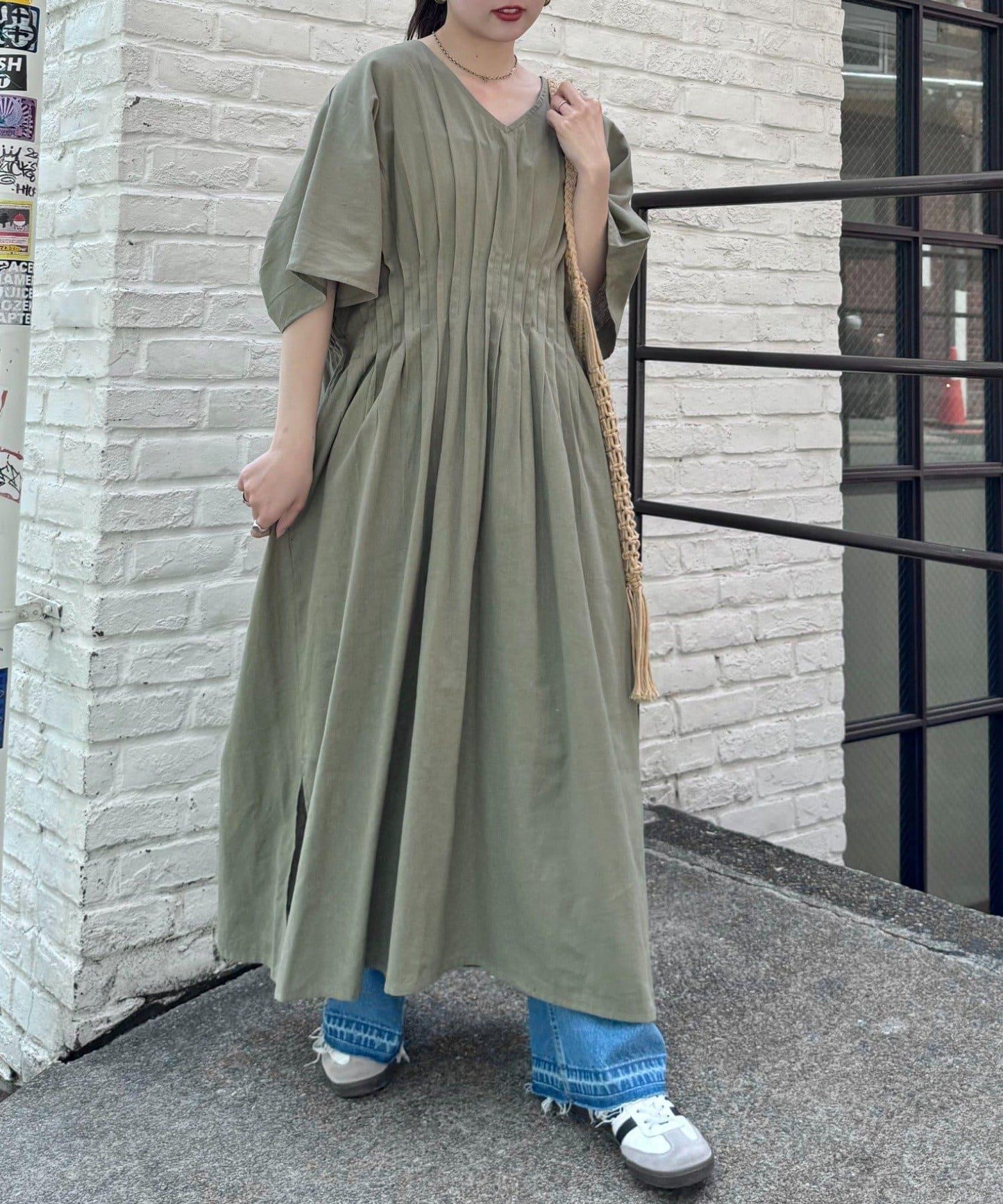 【印度】棉麻高腰折褶露肩連衣裙