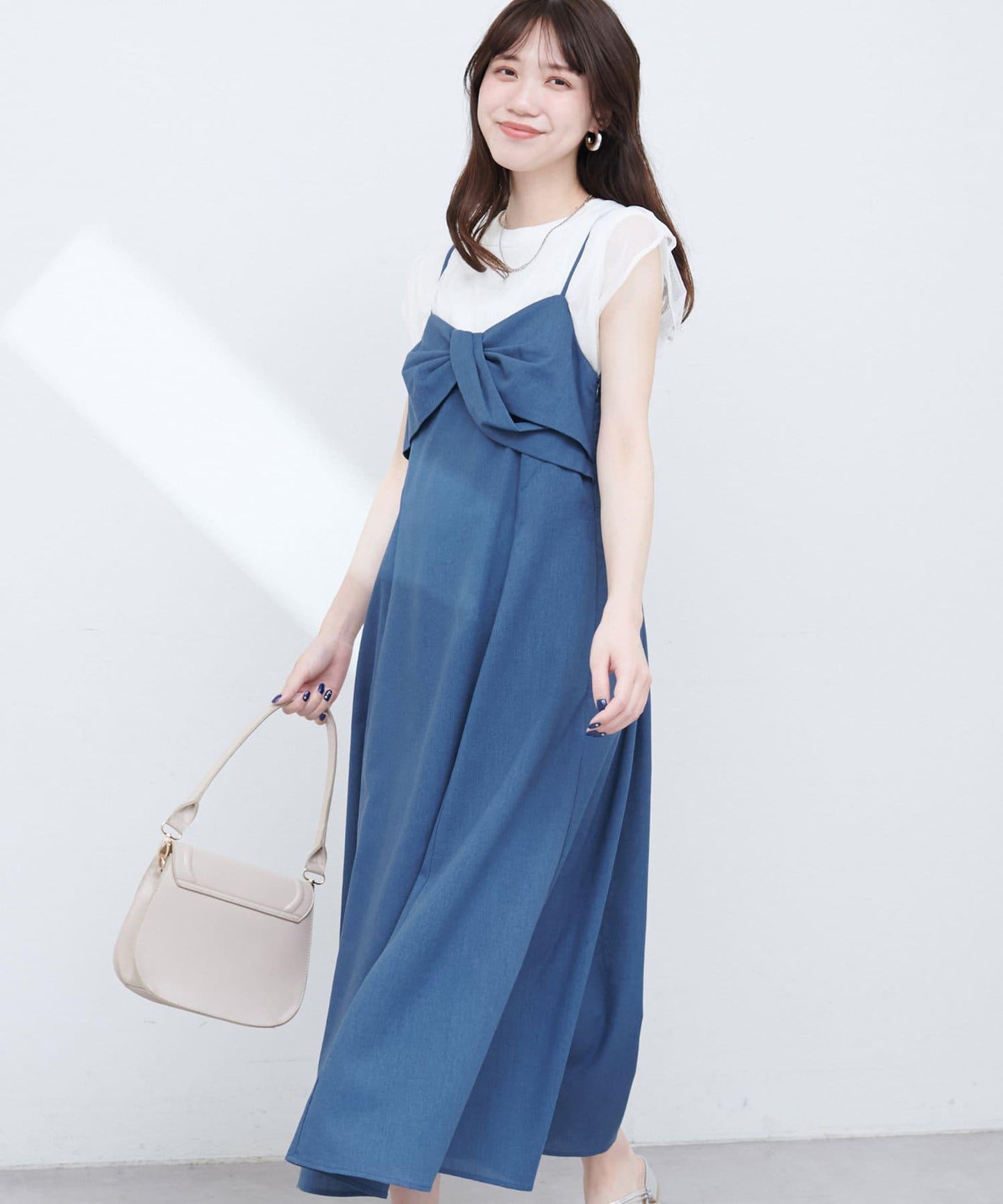osono亞麻混紡扭曲吊帶連衣裙