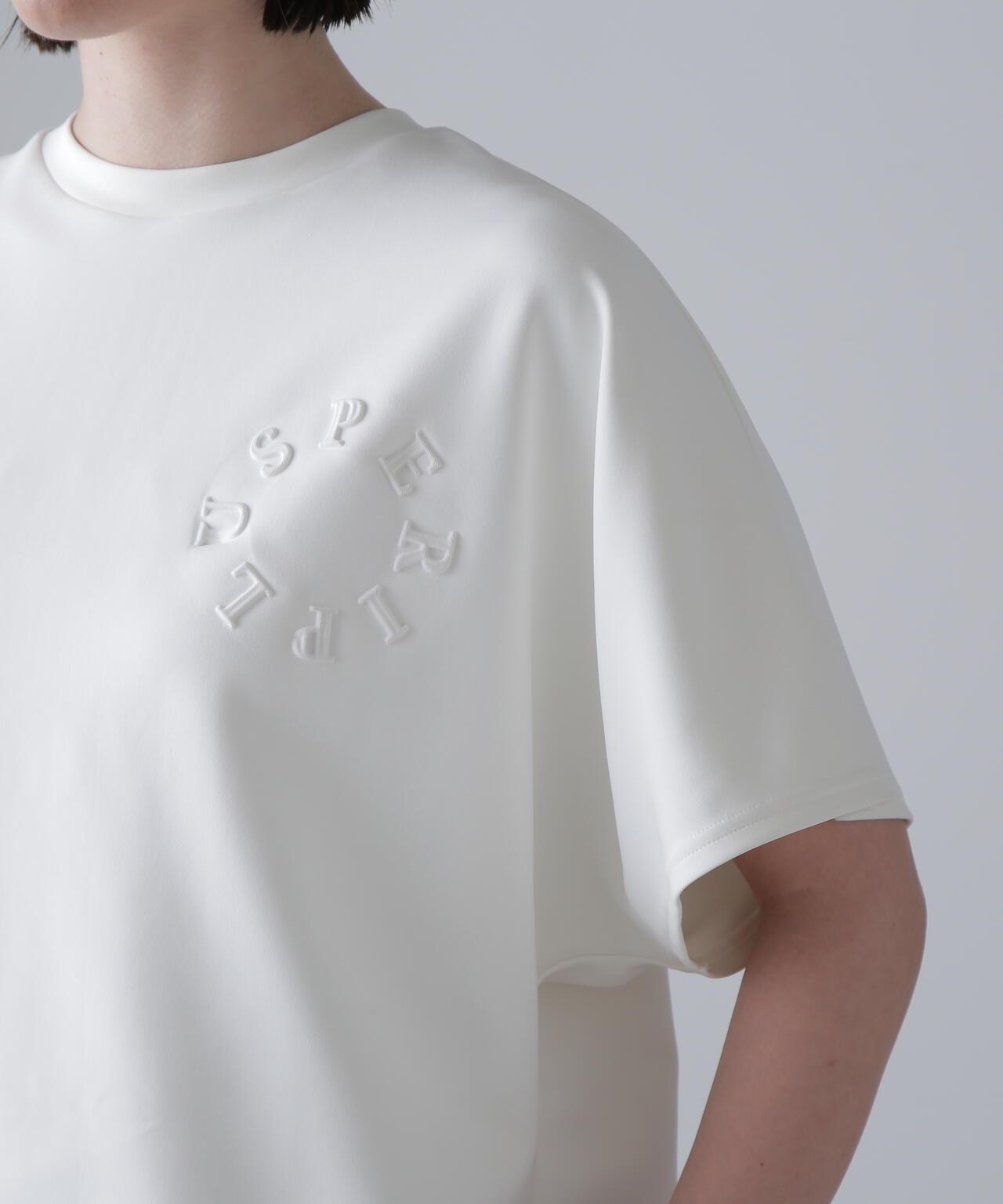 壓花標誌T-shirt