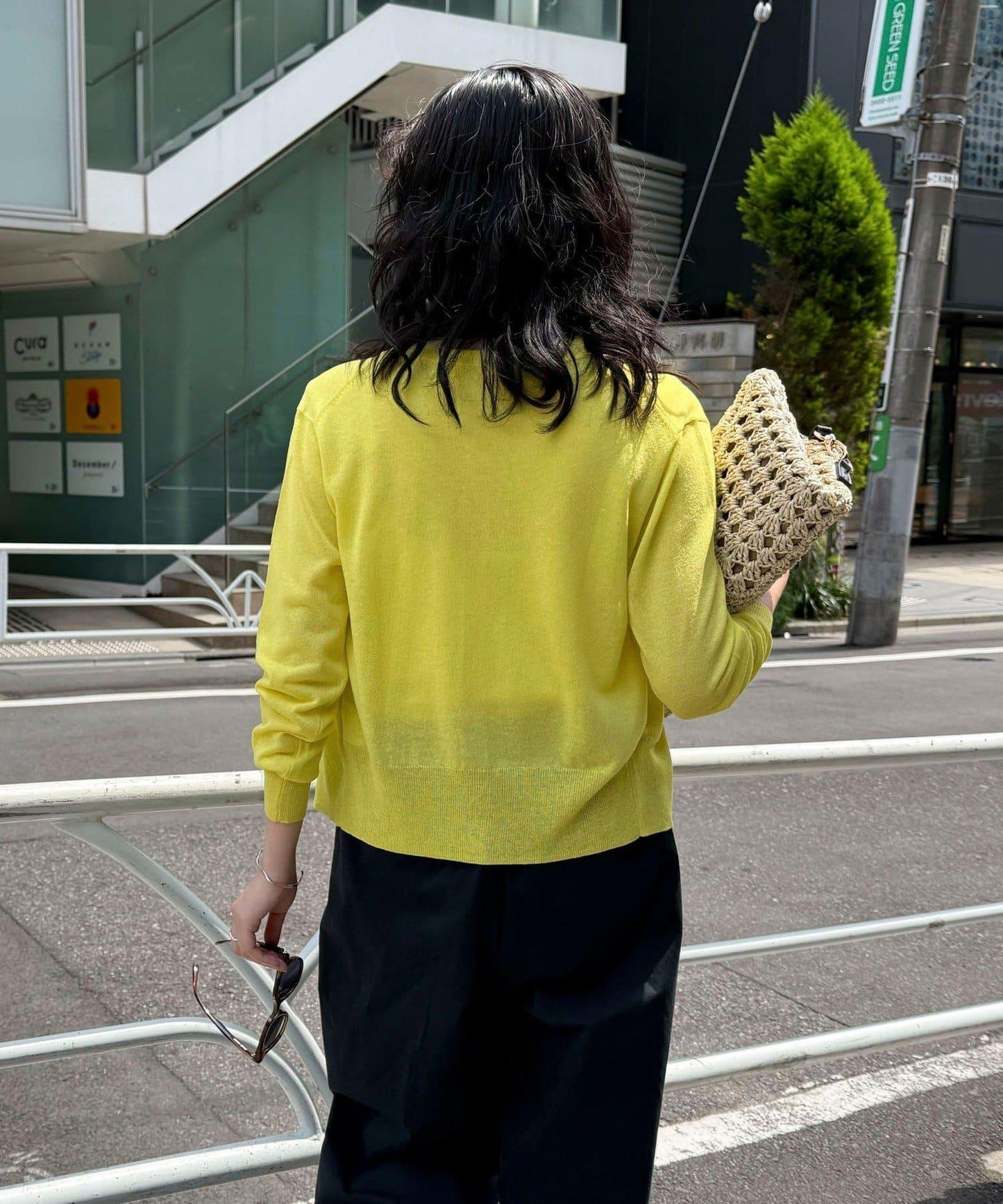 亞麻混紡帶口袋的開衫