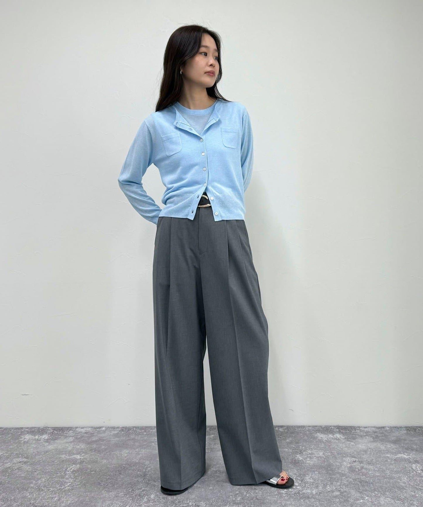 亞麻混紡帶口袋的開衫