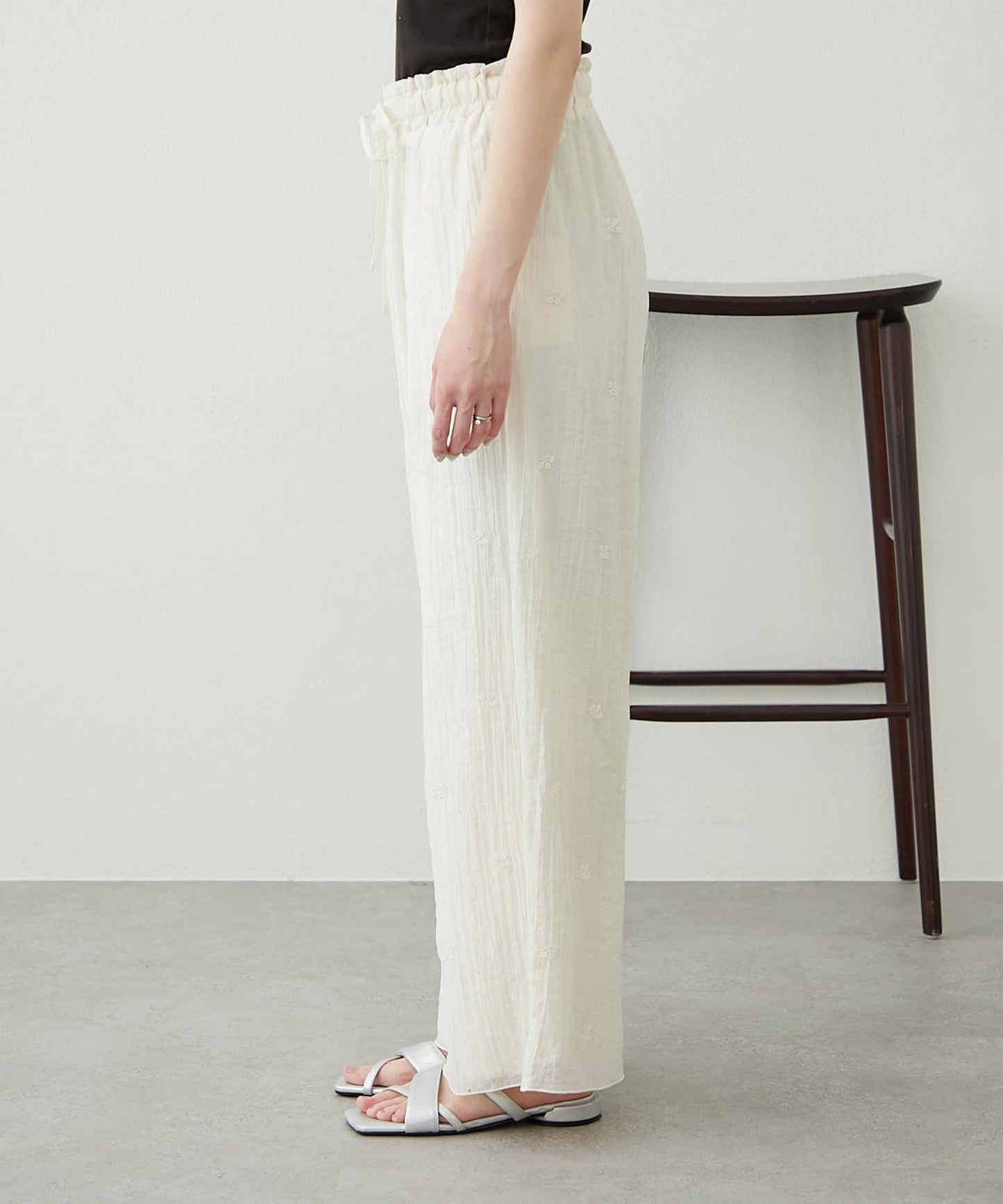 【柳樹】刺繡休閒褲