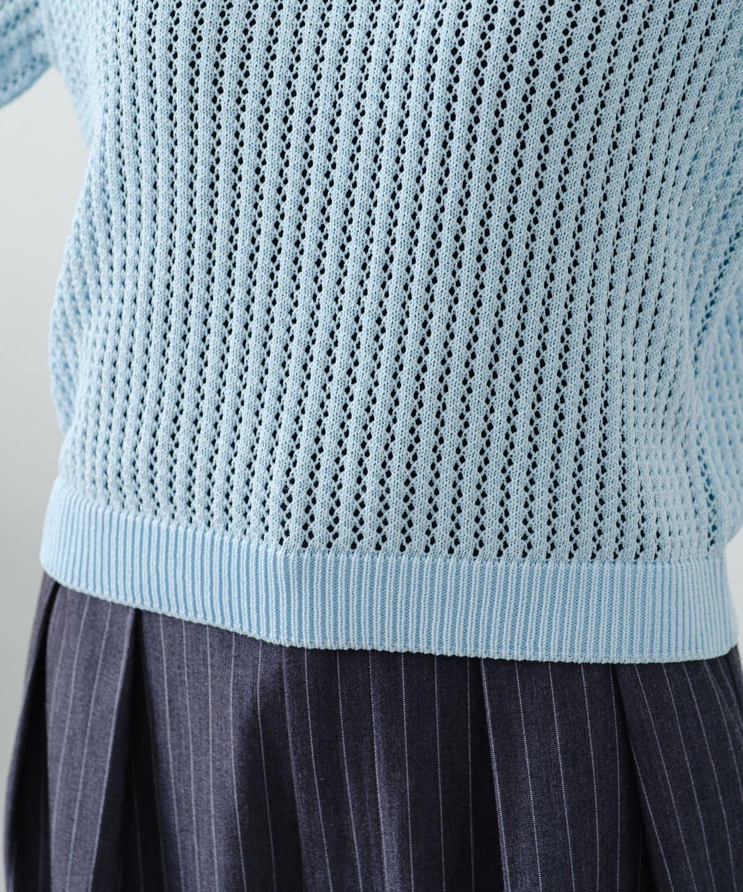 【柳樹】透孔編織緊身短袖針織衫