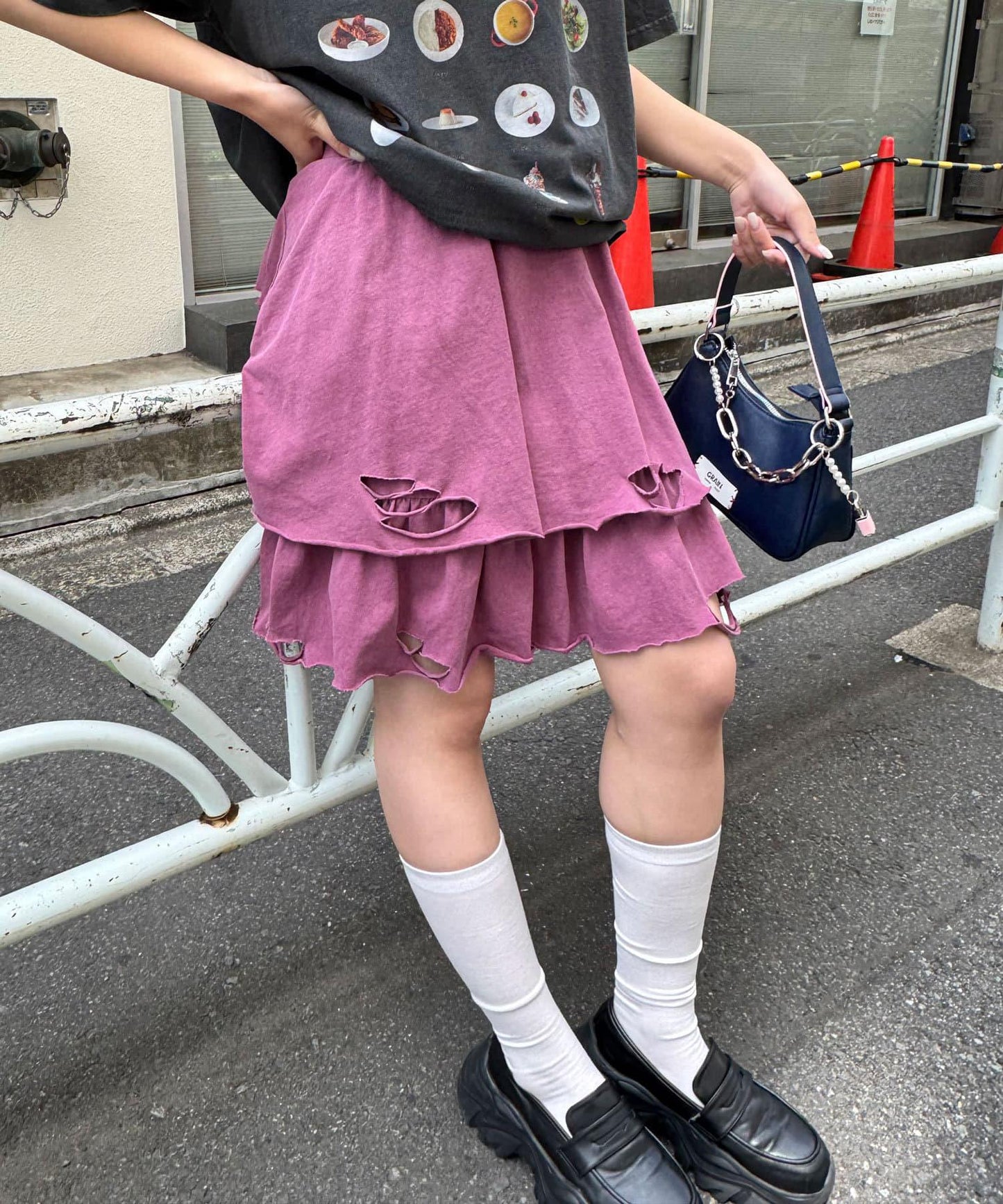 色素沉著損傷層疊迷你裙