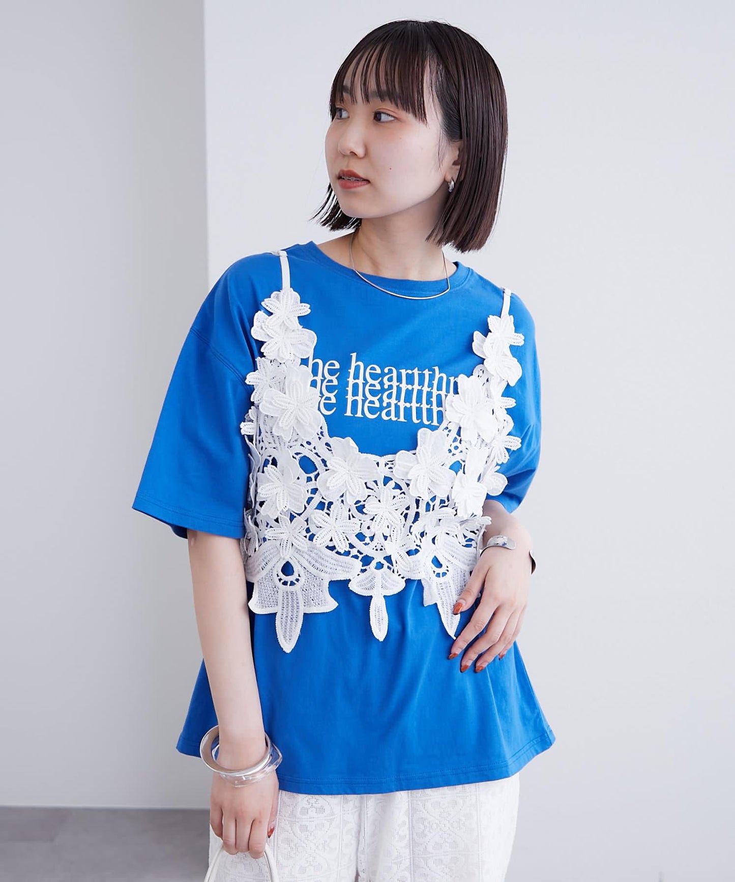 花朵吊帶衫