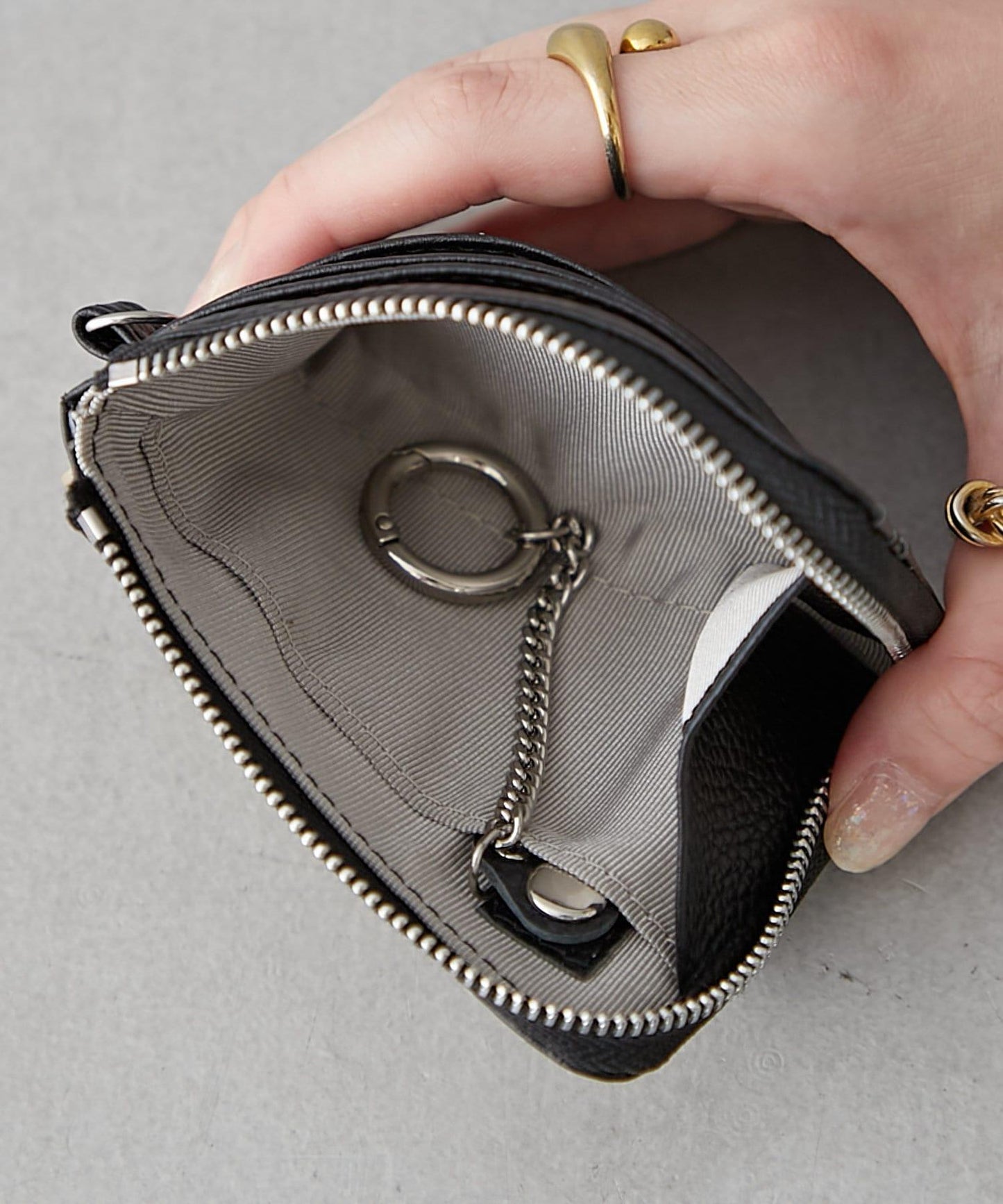 【onoff// オノフ】真皮迷你多功能錢包