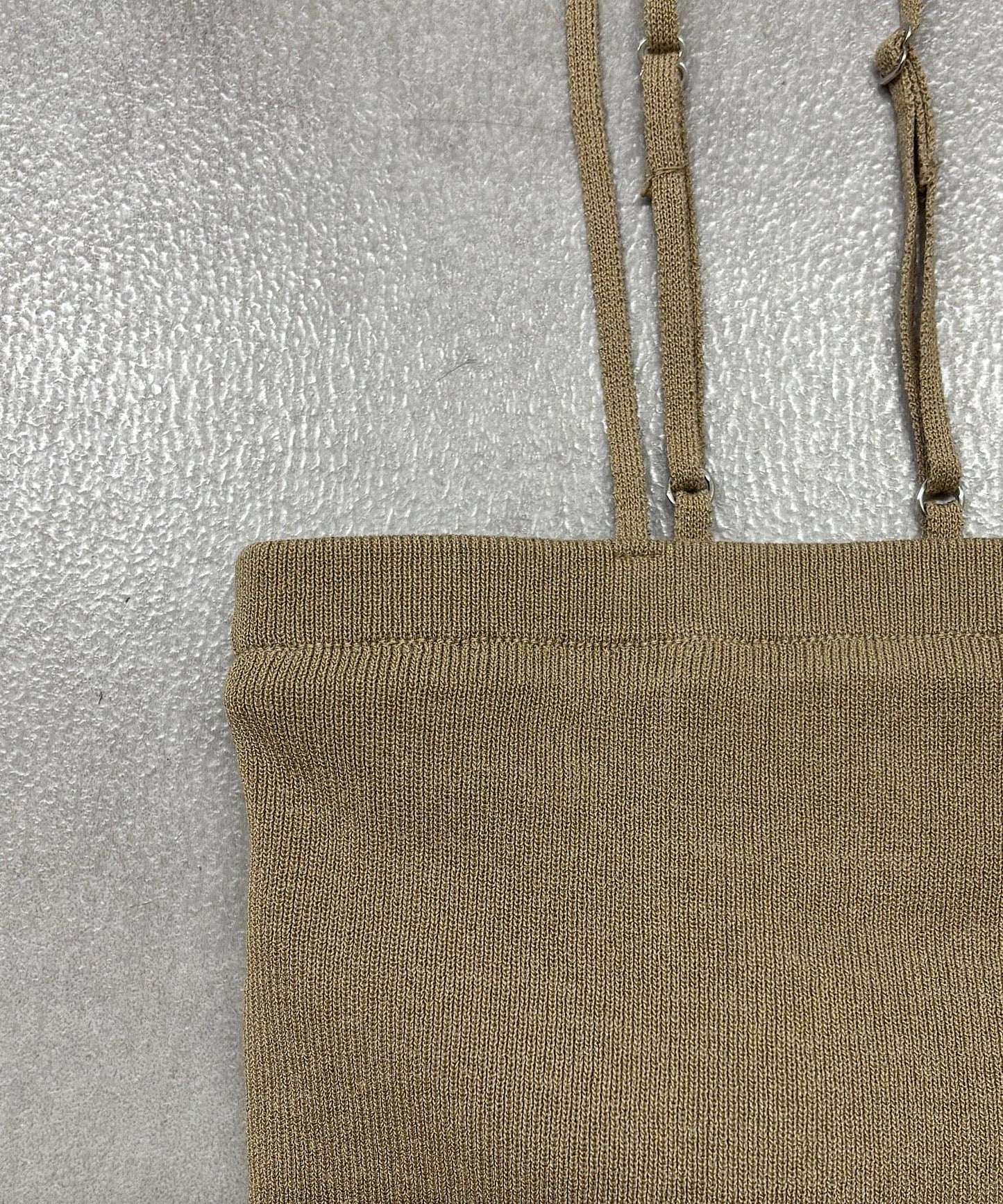 雙肩帶針織吊帶衫