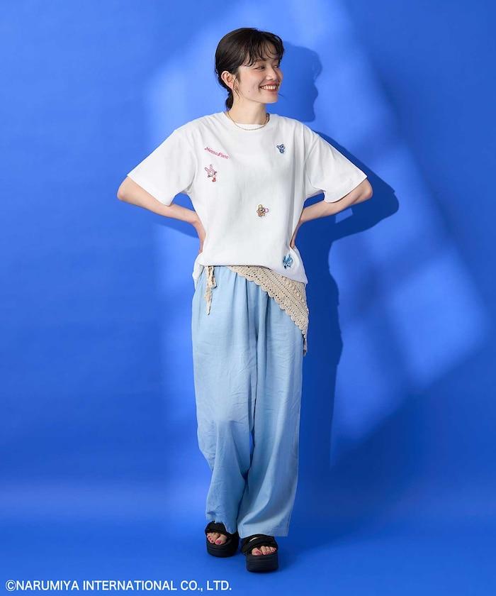 成美角色徽章T恤