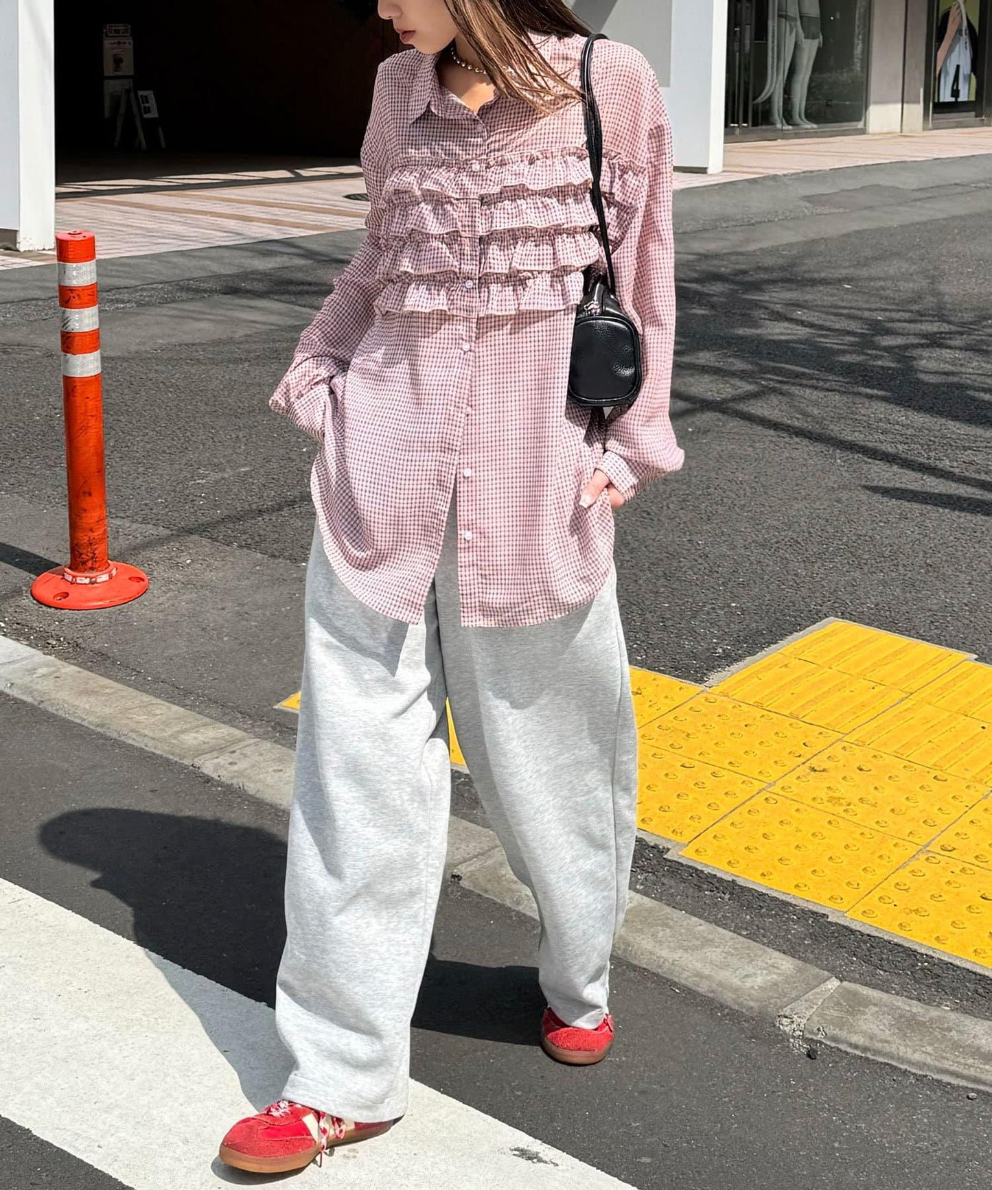 荷葉邊拼接上衣