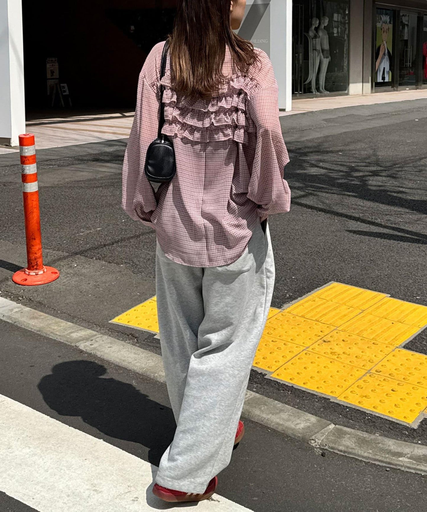 荷葉邊拼接上衣