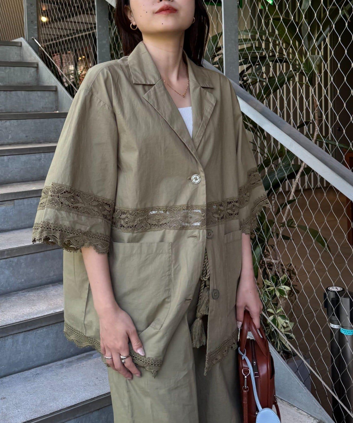 切替蕾絲鑲邊五分袖夾克