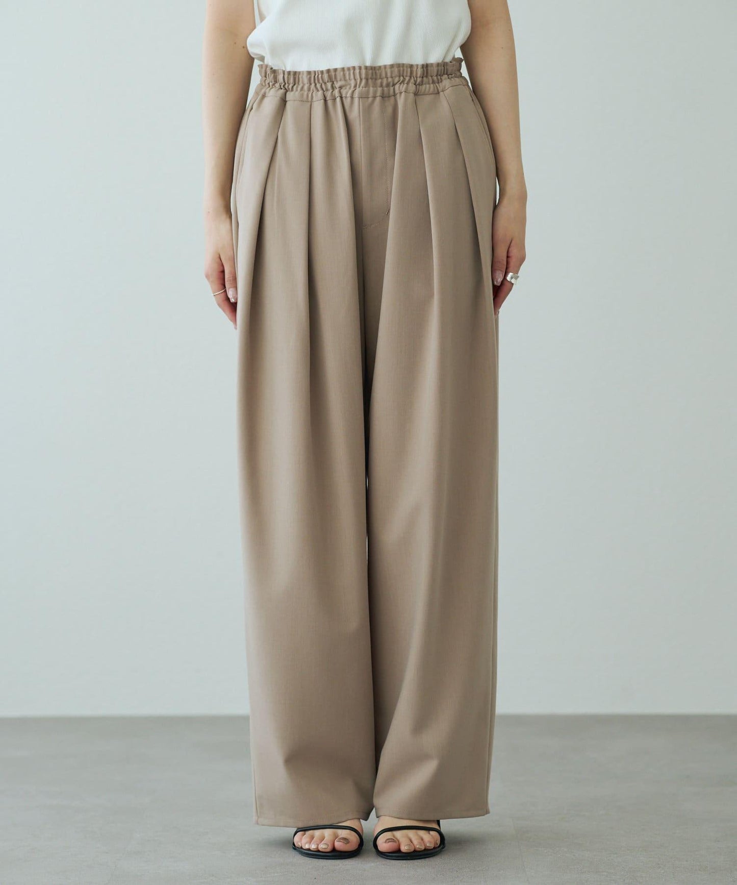 雙褶高腰彈力褲