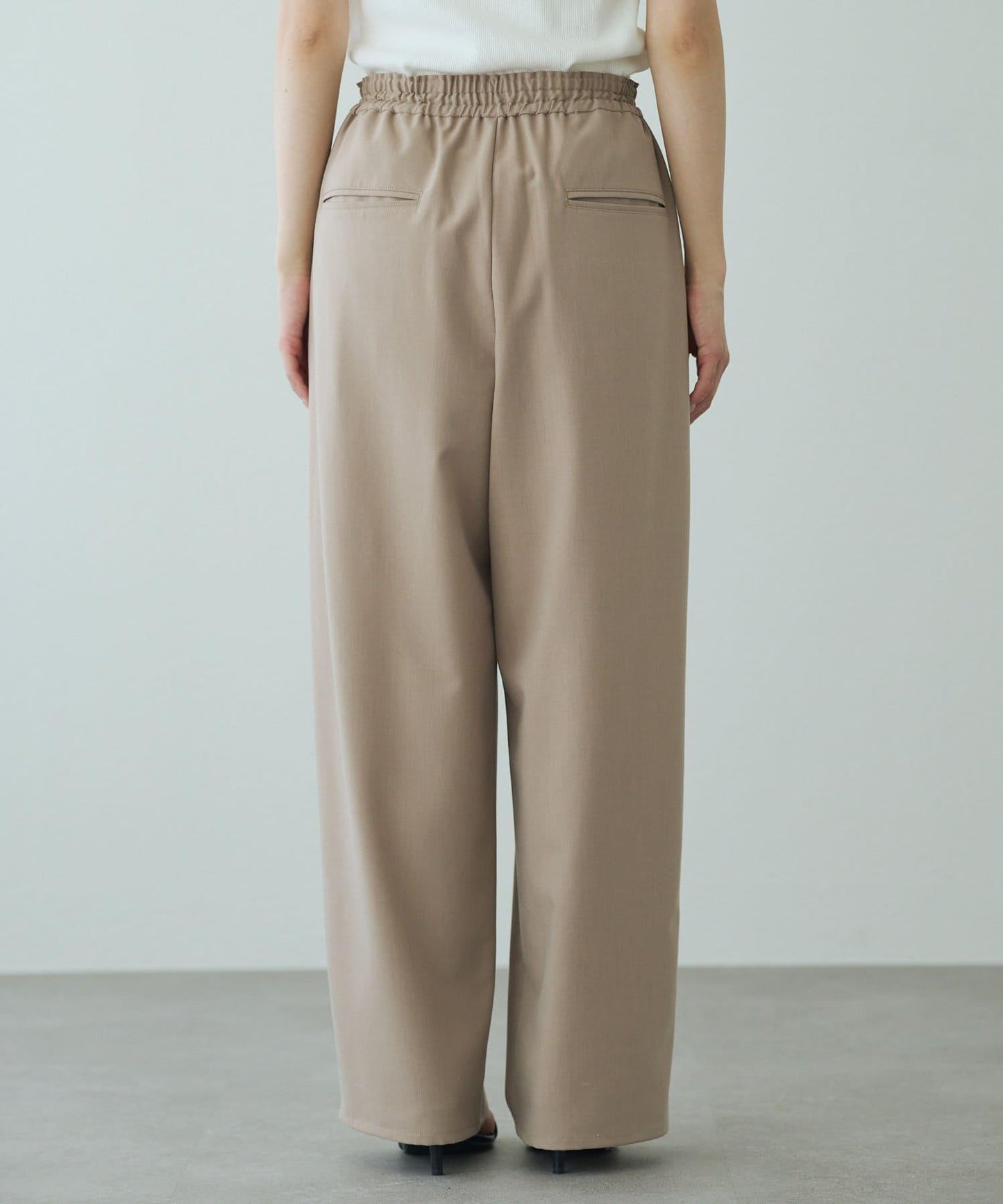 雙褶高腰彈力褲