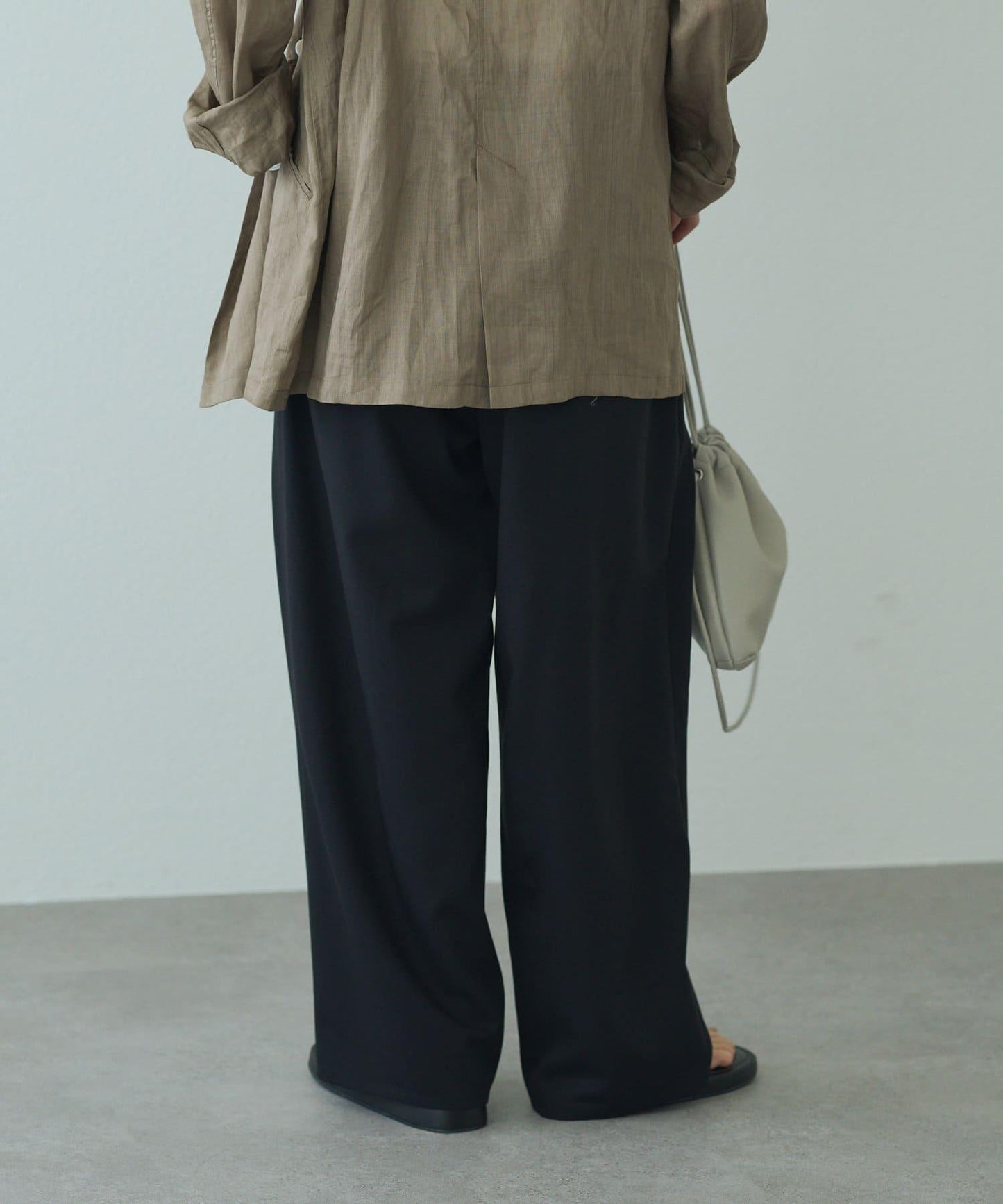 雙褶高腰彈力褲