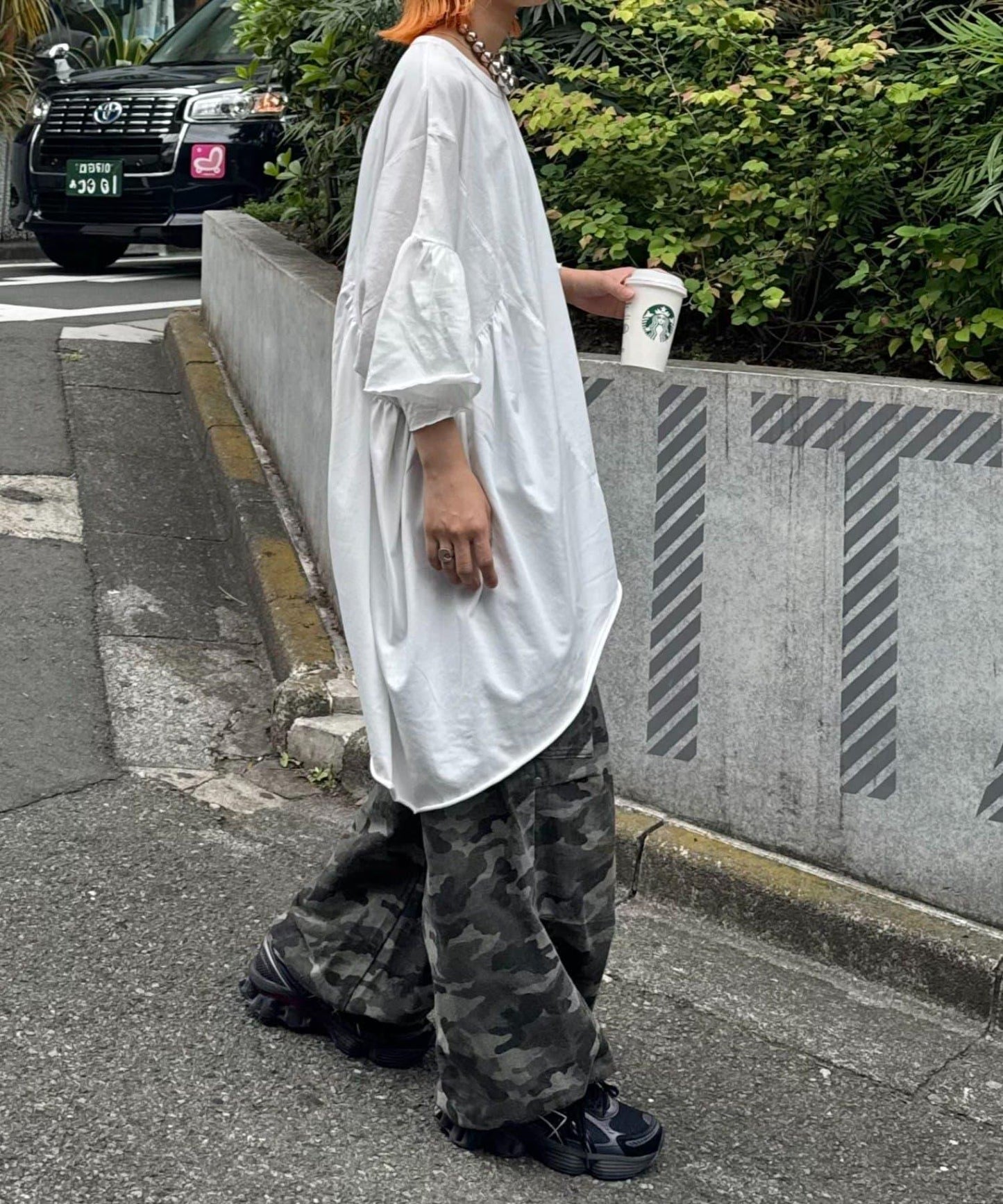 etsinta改良款荷葉邊上衣