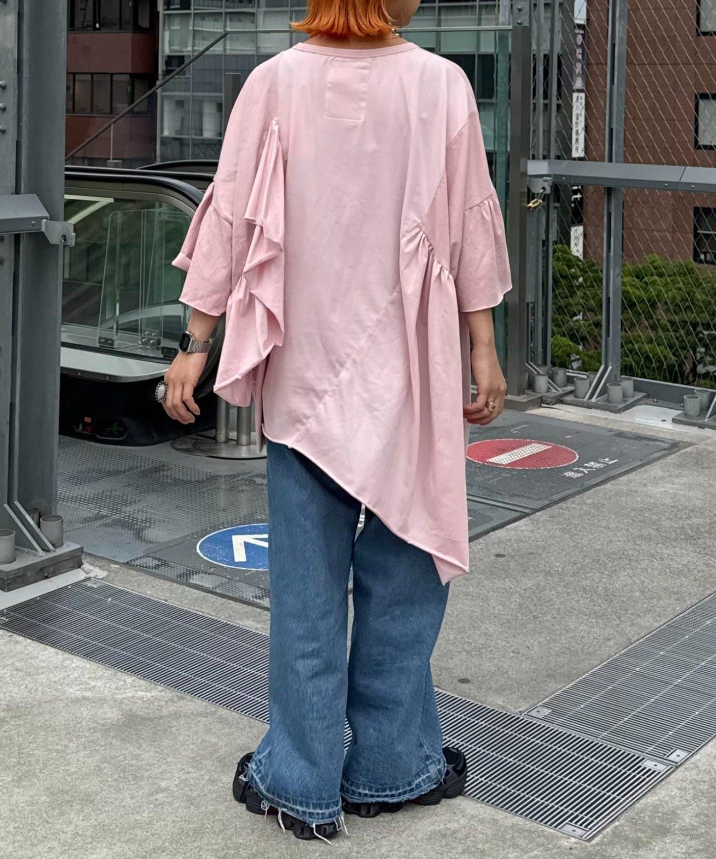 etsinta改良款荷葉邊上衣