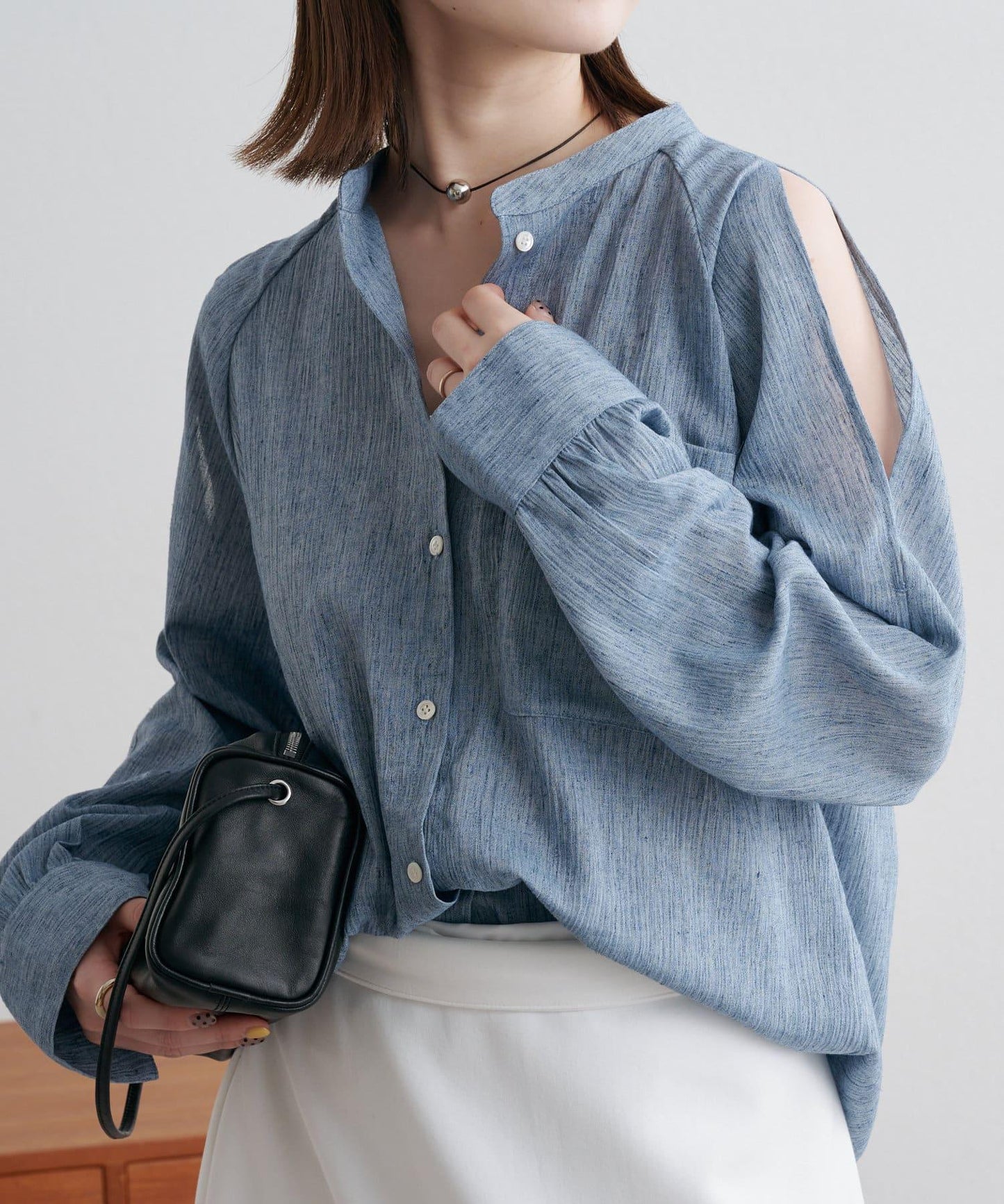 優雅露肩開衩襯衫