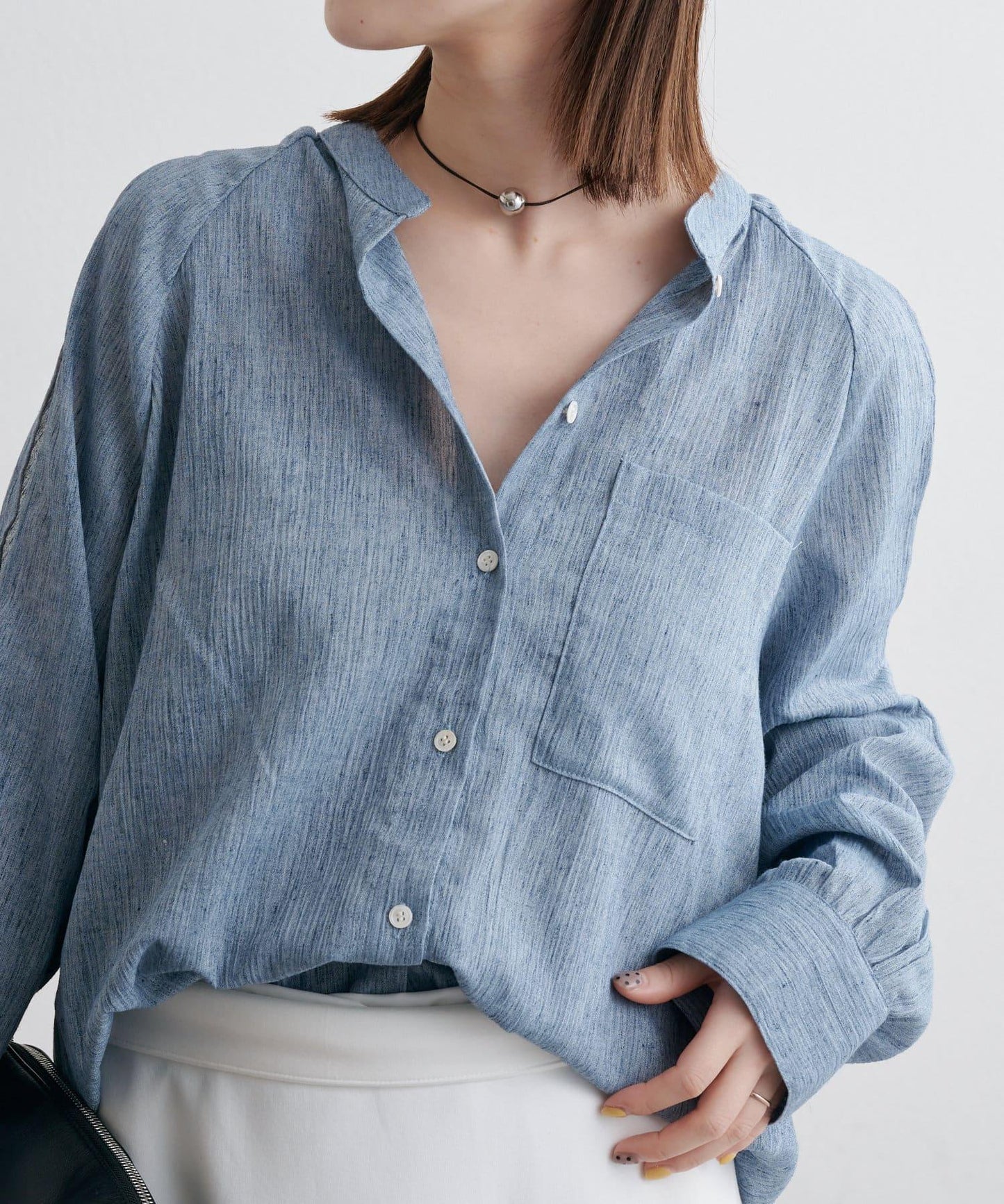 優雅露肩開衩襯衫