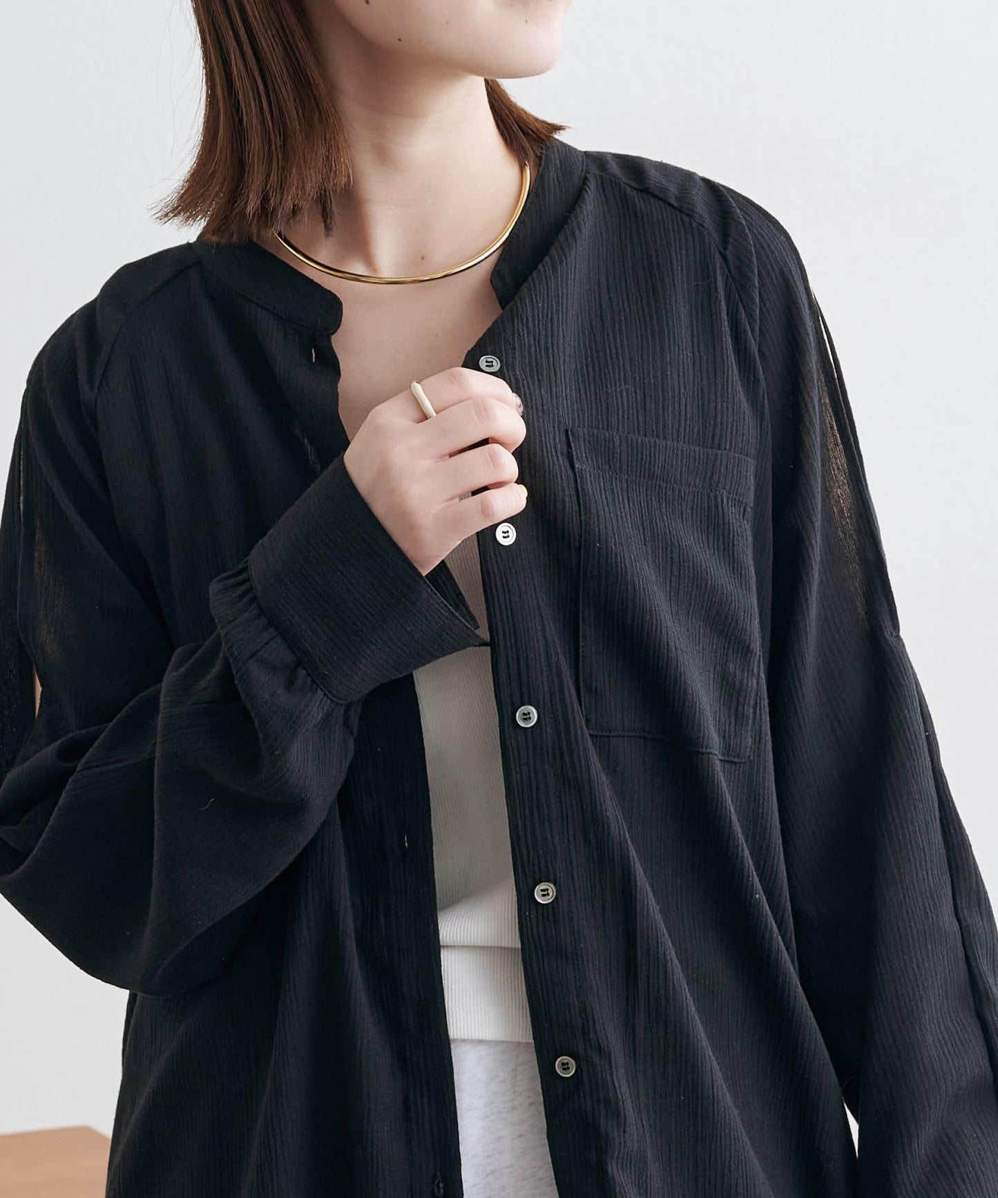 優雅露肩開衩襯衫