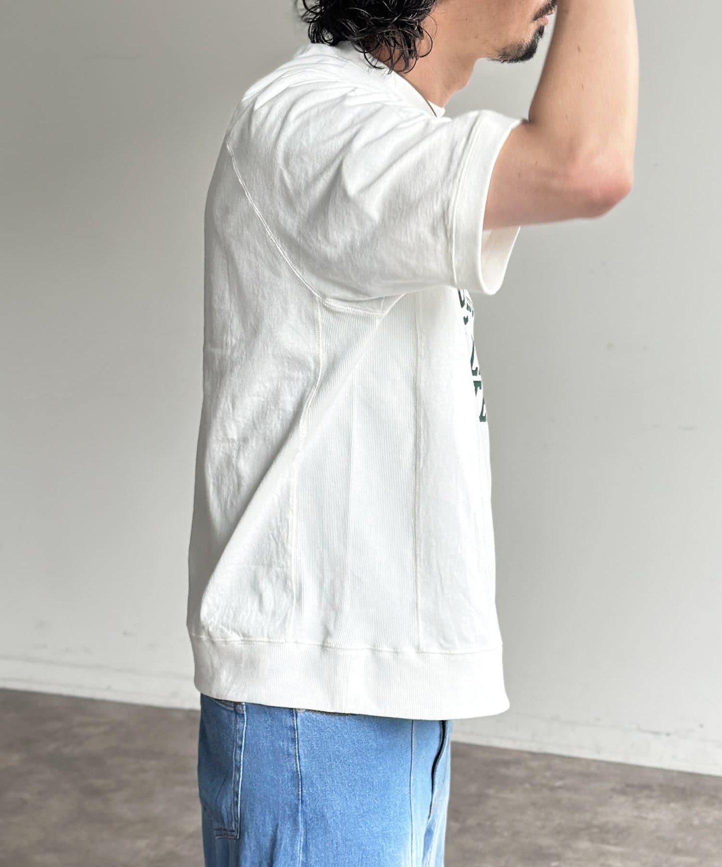 塗鴉刺繡學院標誌短袖T恤