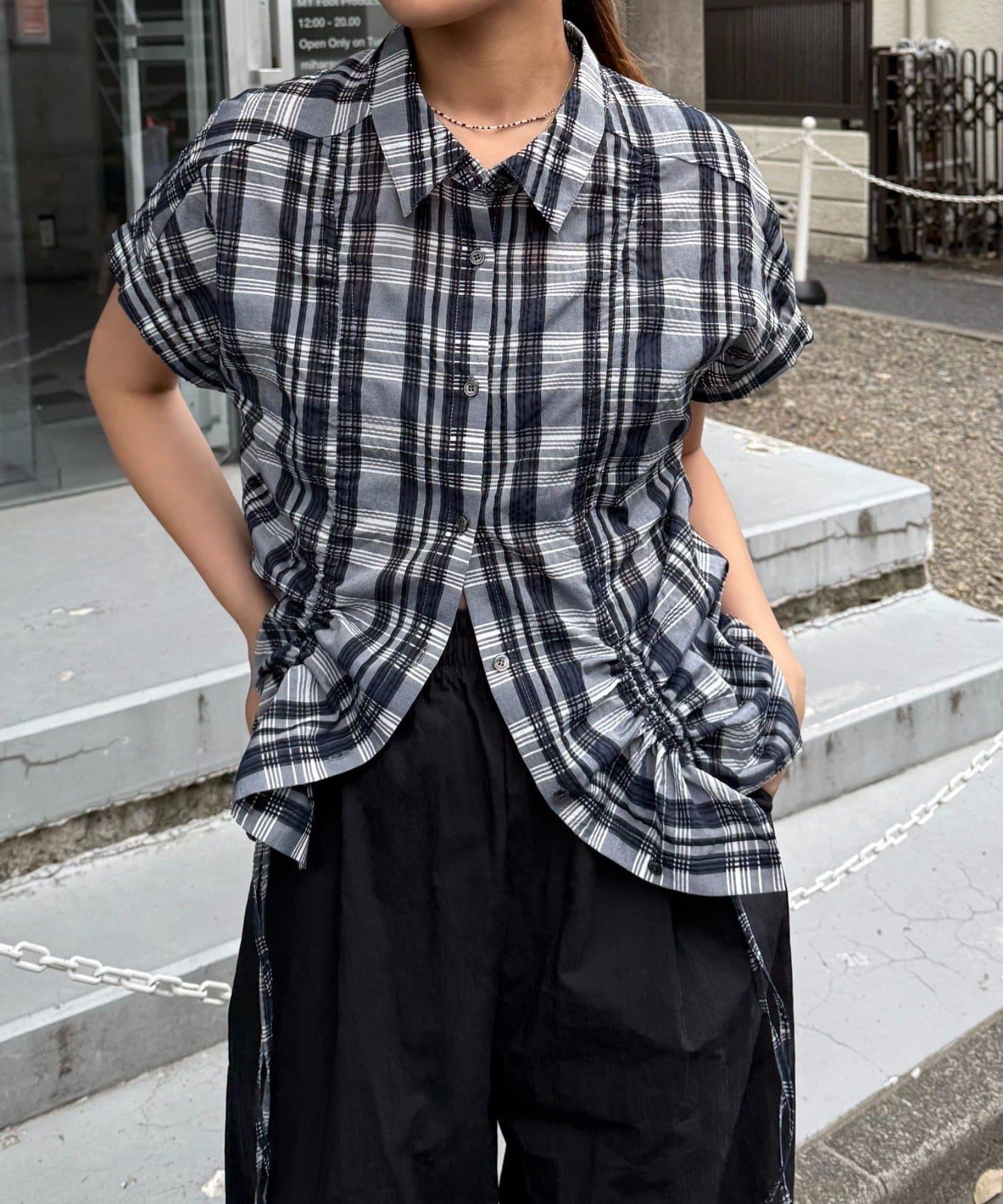 格紋襯衫