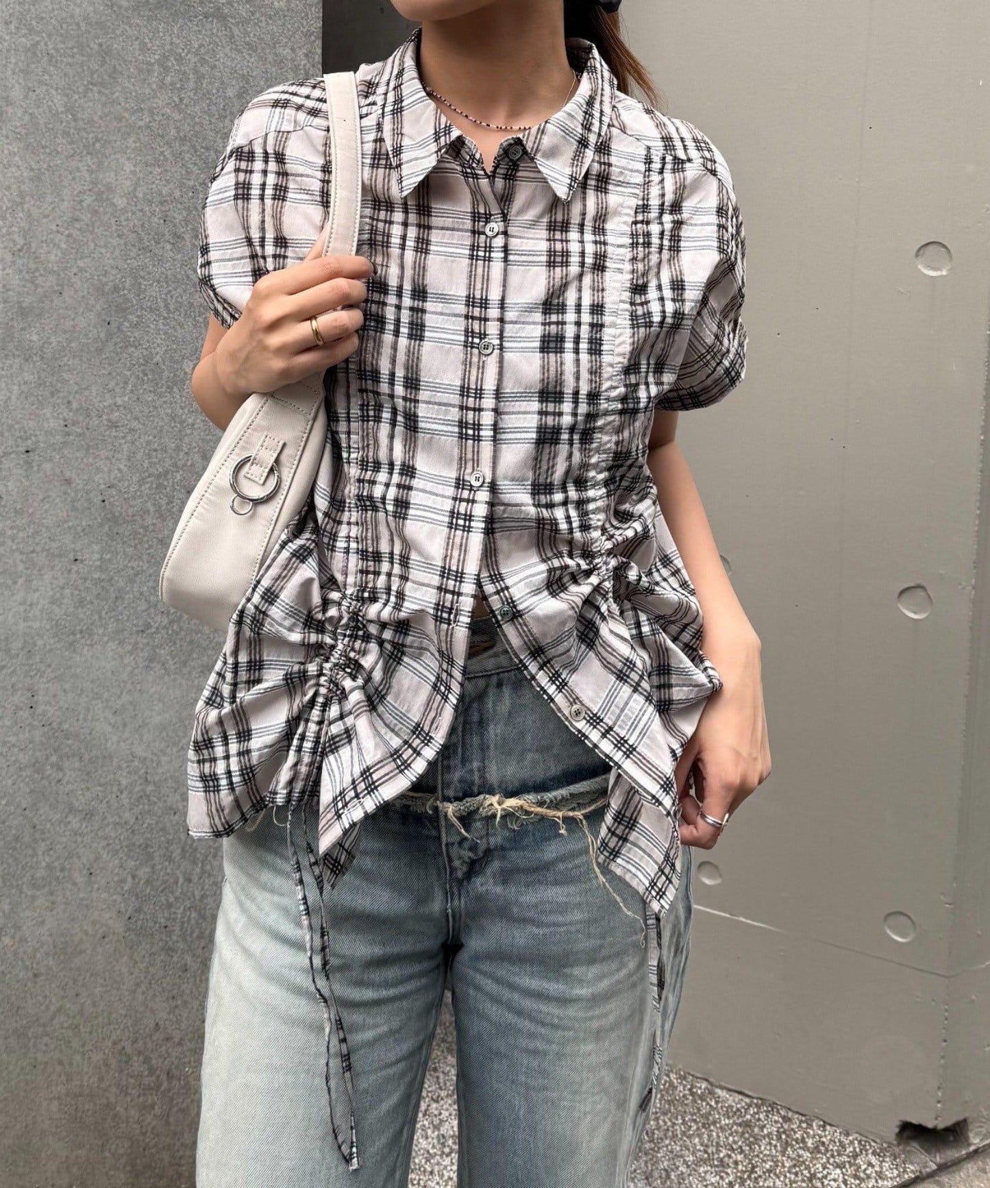 格紋襯衫