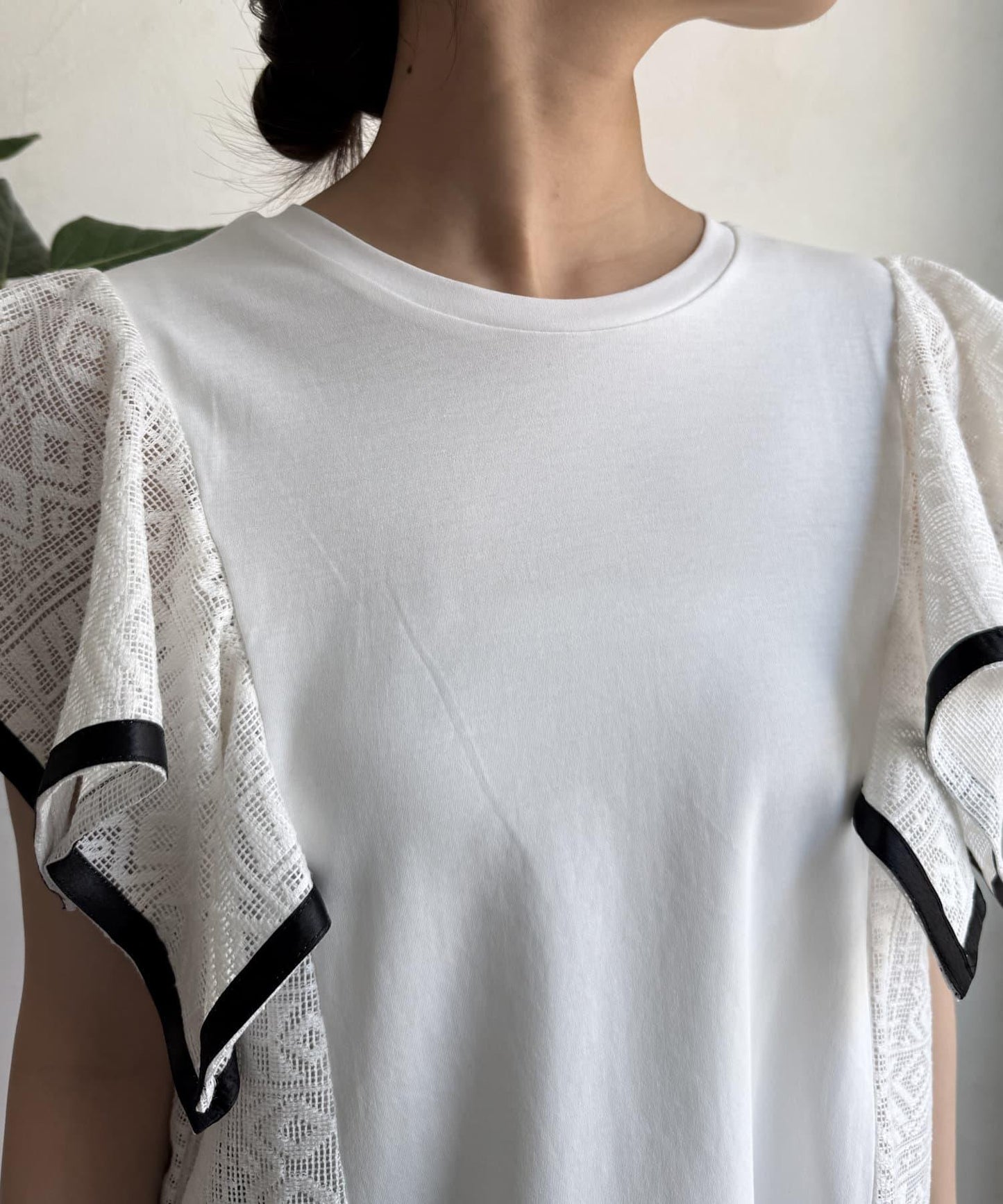 【限定】蕾絲拼接上衣