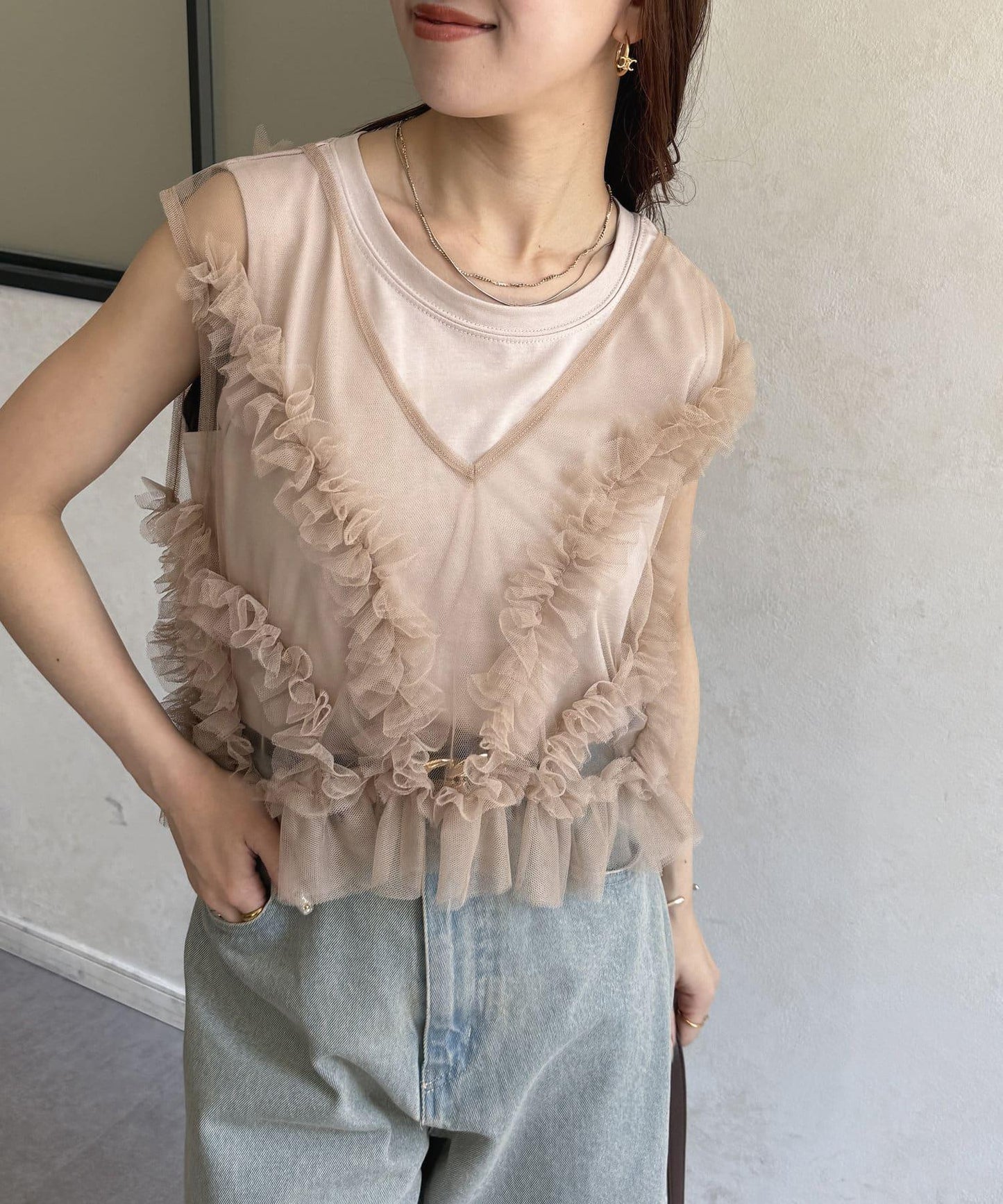 蕾絲荷葉邊馬甲×無袖套頭毛衣
