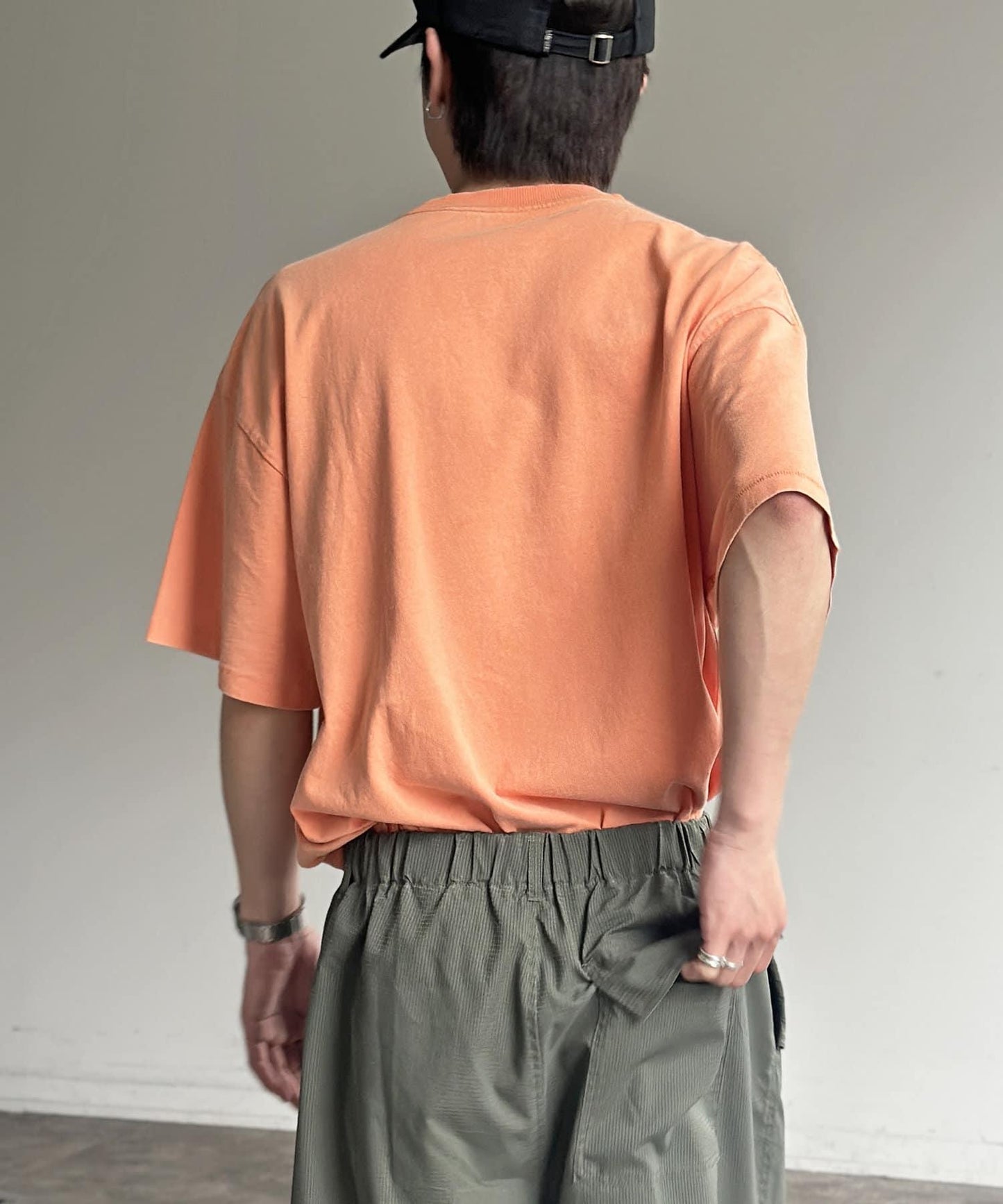 彩色粉末恐龍T-shirt