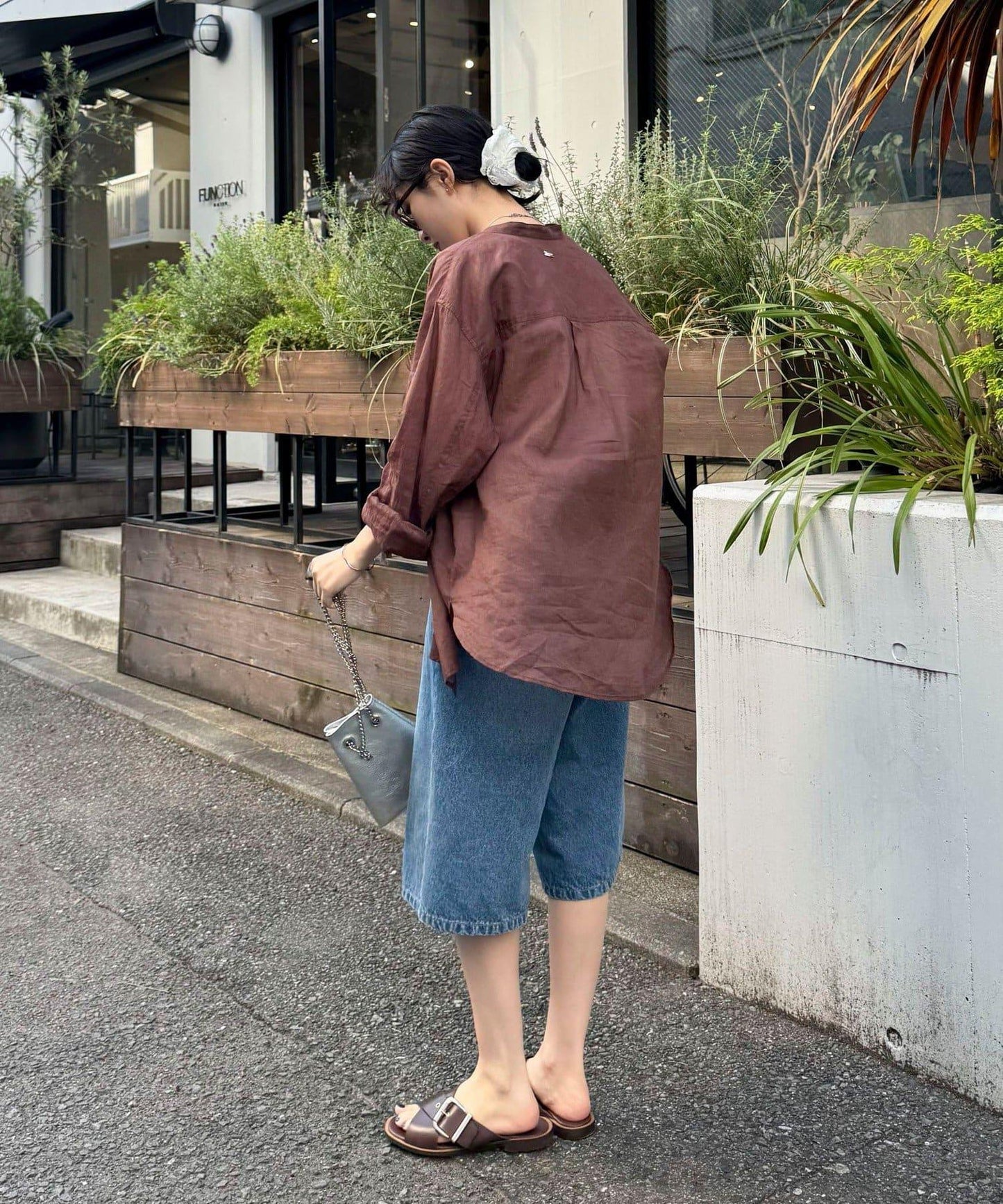 牛仔短褲