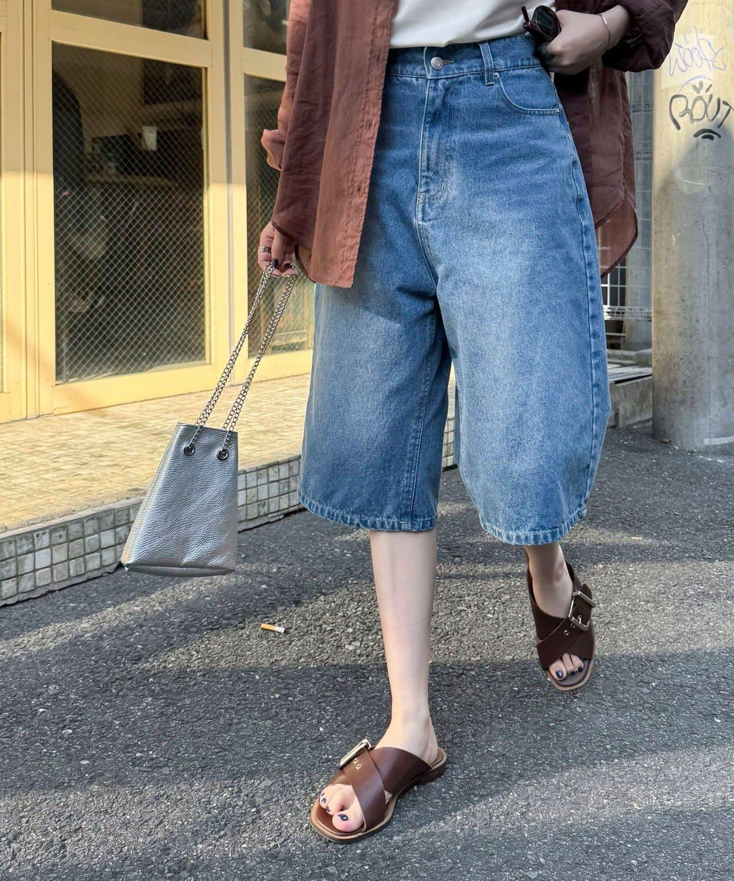 牛仔短褲