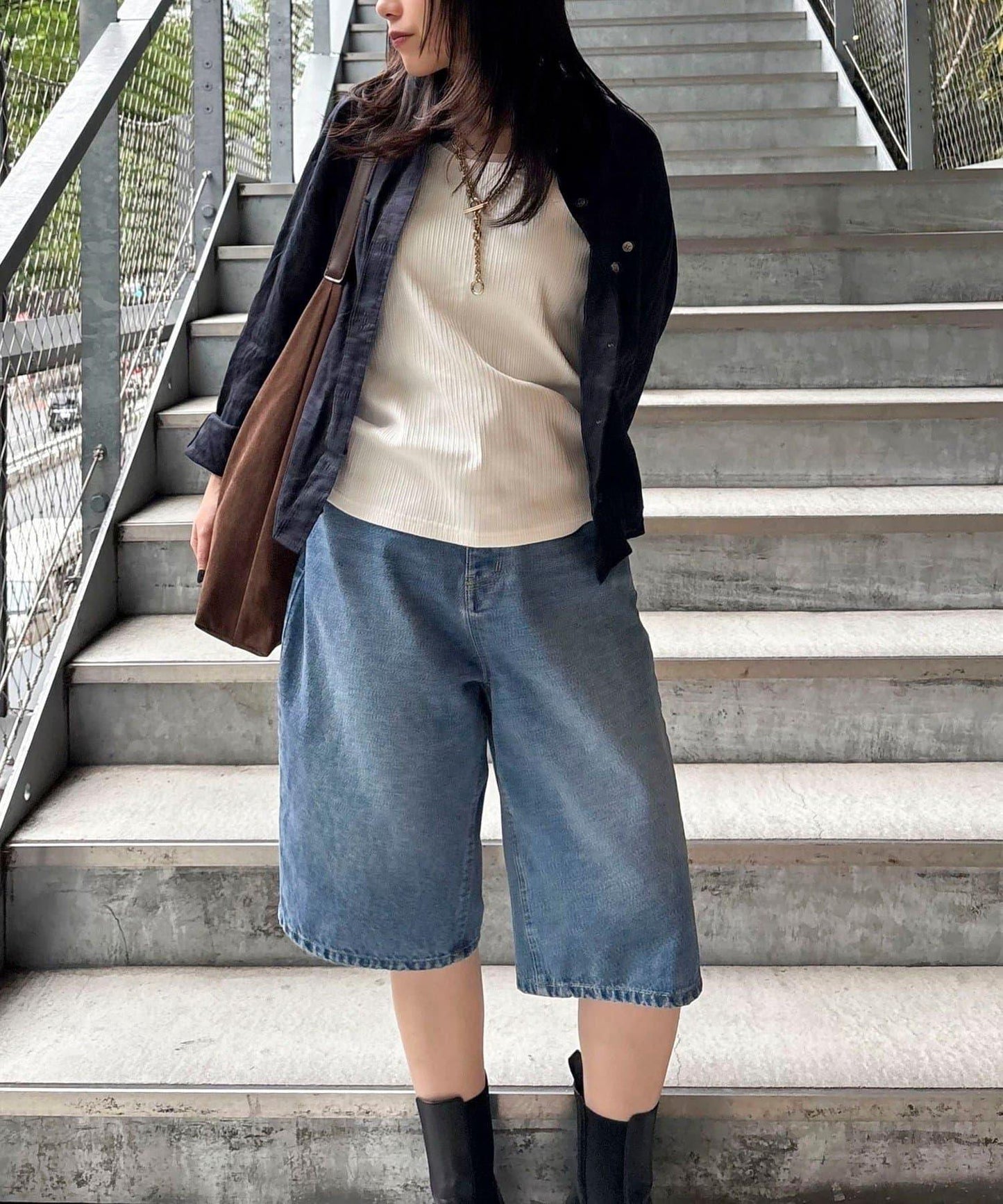 牛仔短褲