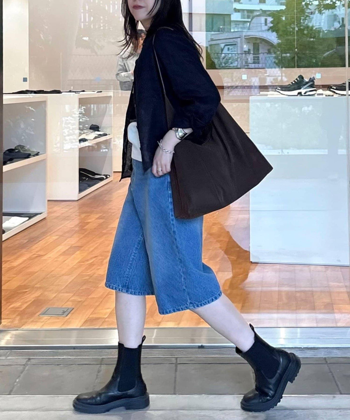 牛仔短褲