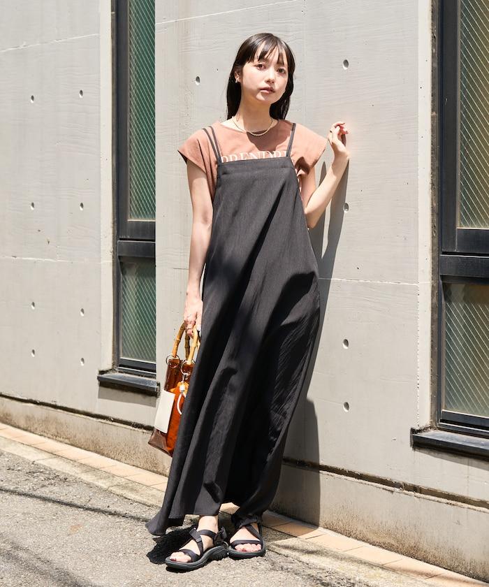 <接觸冷感>夏季涼爽 後蝴蝶結吊帶連衣裙