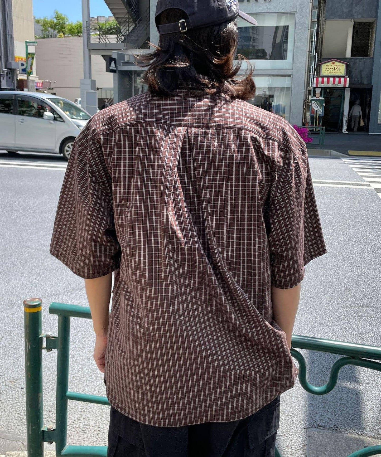 大口袋短袖襯衫