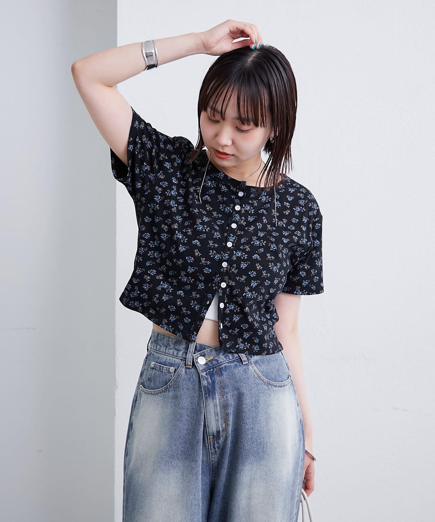 小花兒短款開衫