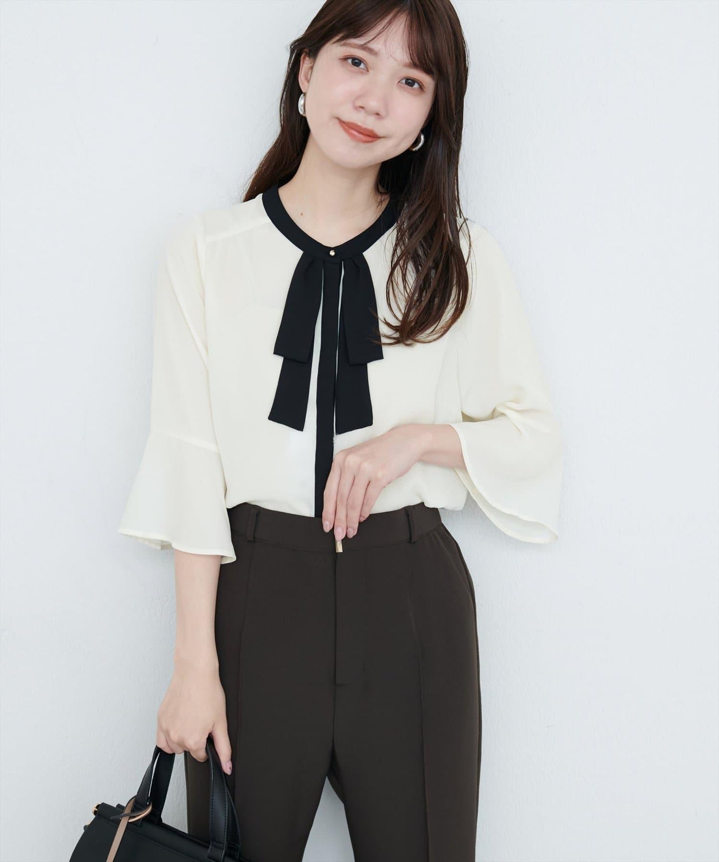 【限定】喇叭袖蝴蝶結領帶襯衫