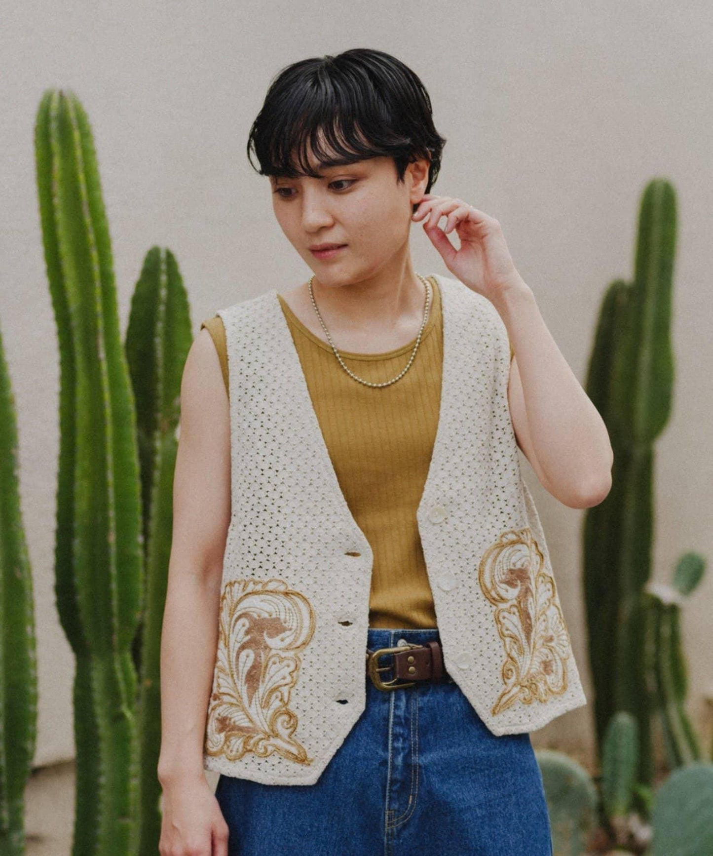 aguni拼接刺繡馬甲