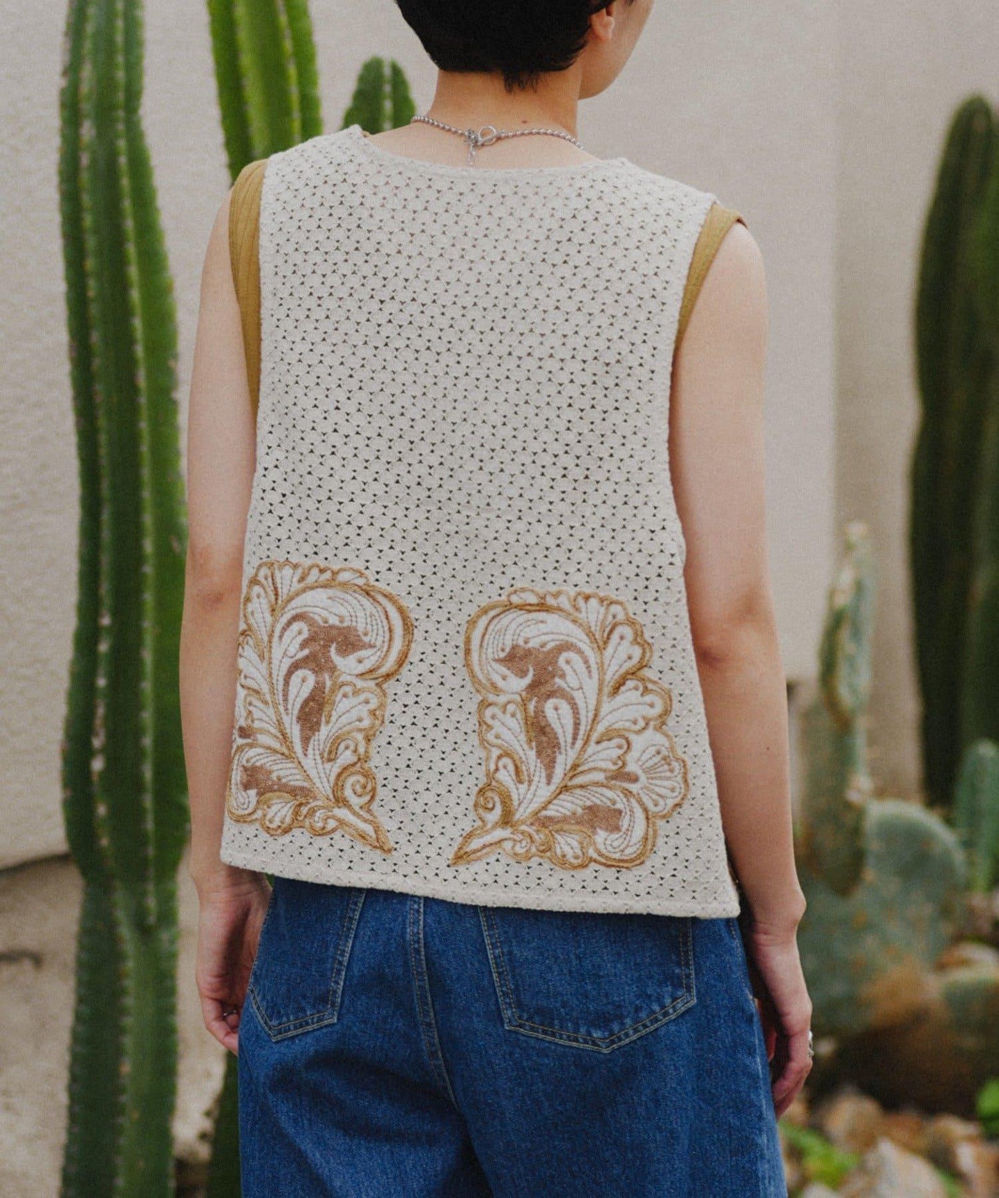 aguni拼接刺繡馬甲