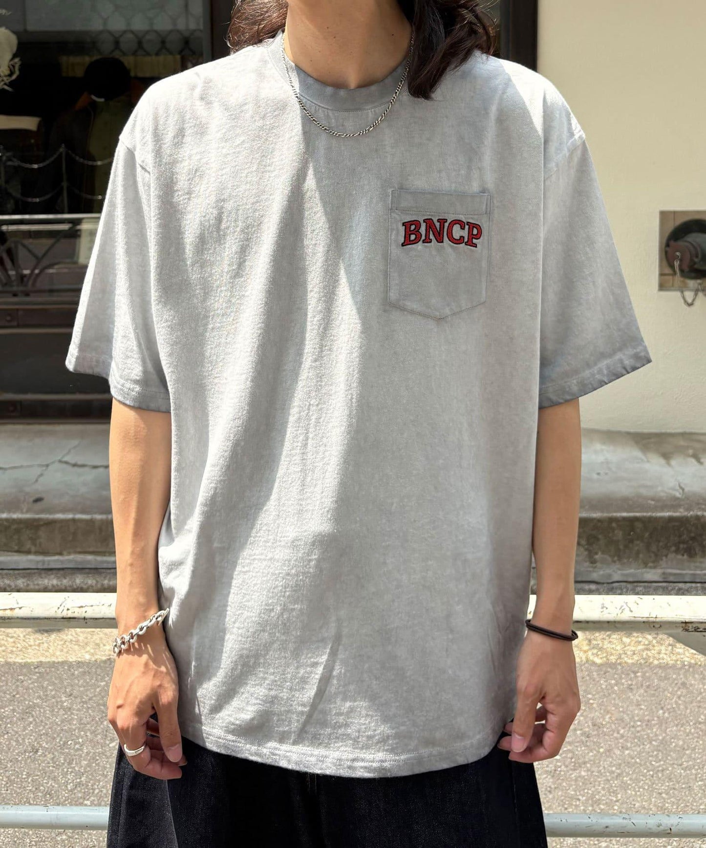 超級淡彩刺繡T恤
