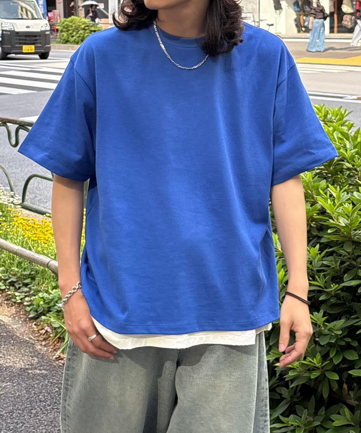 重量箱型剪影T恤