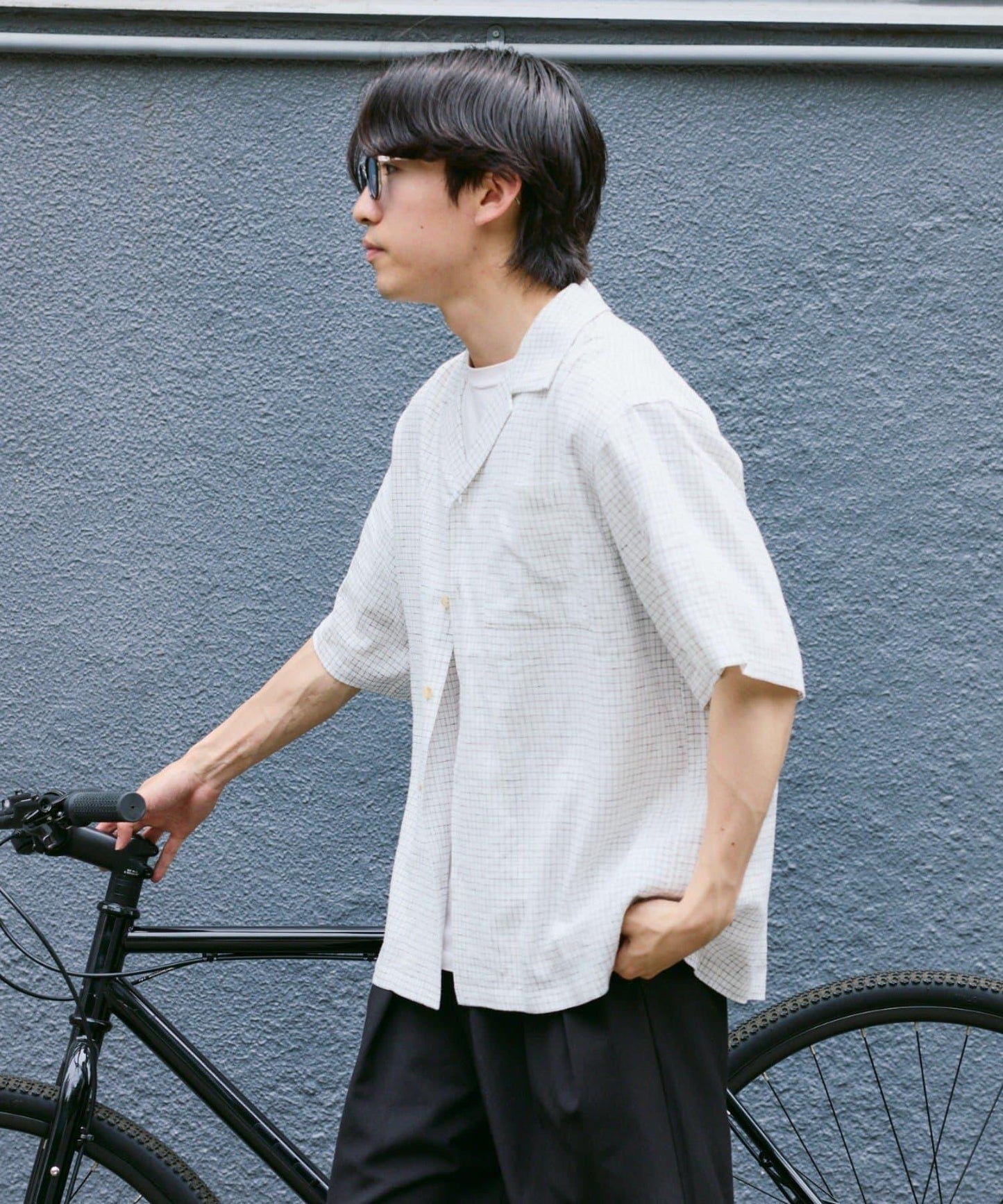 【男女通用】亞麻粘膠開領短袖襯衫