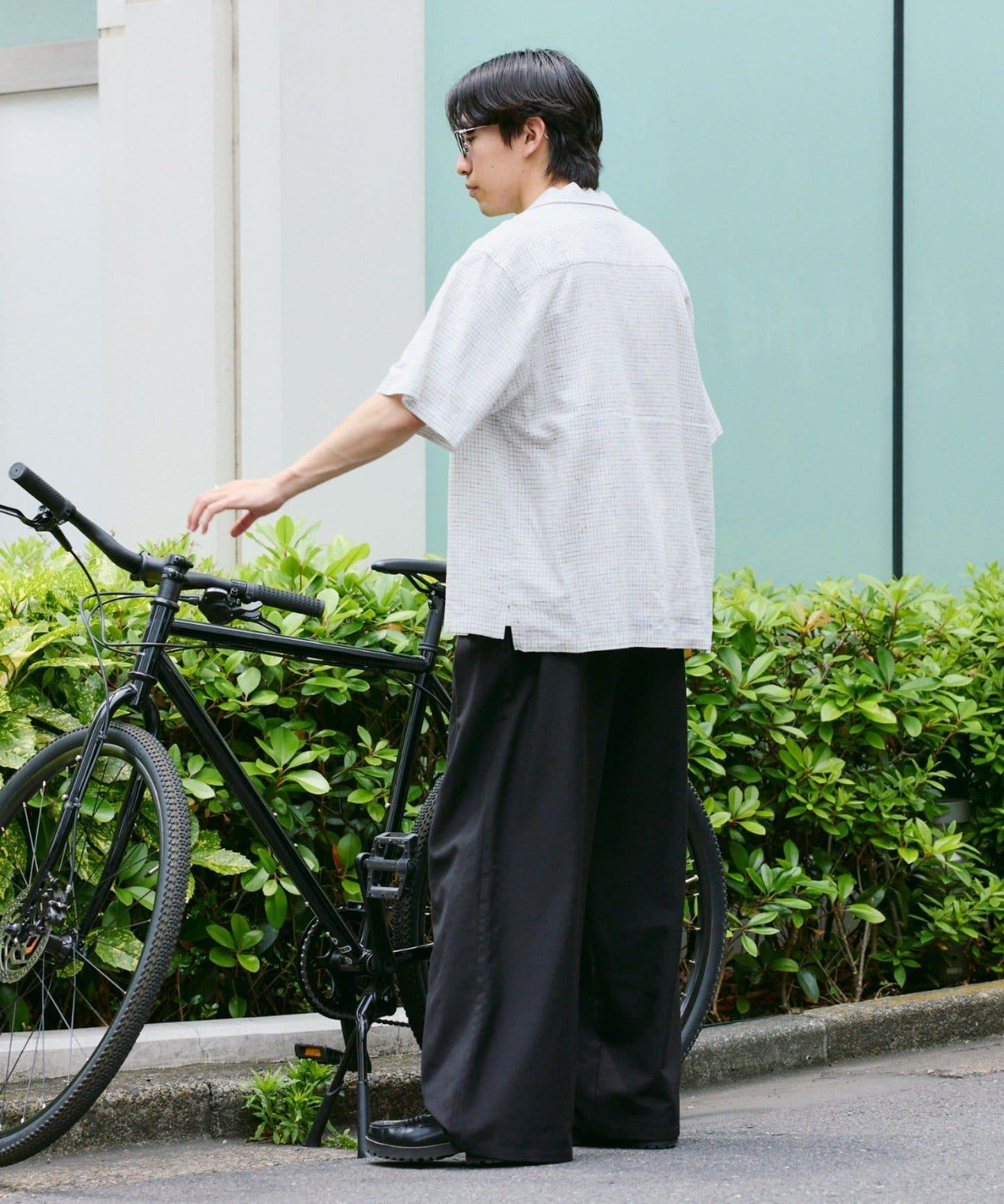 【男女通用】亞麻粘膠開領短袖襯衫