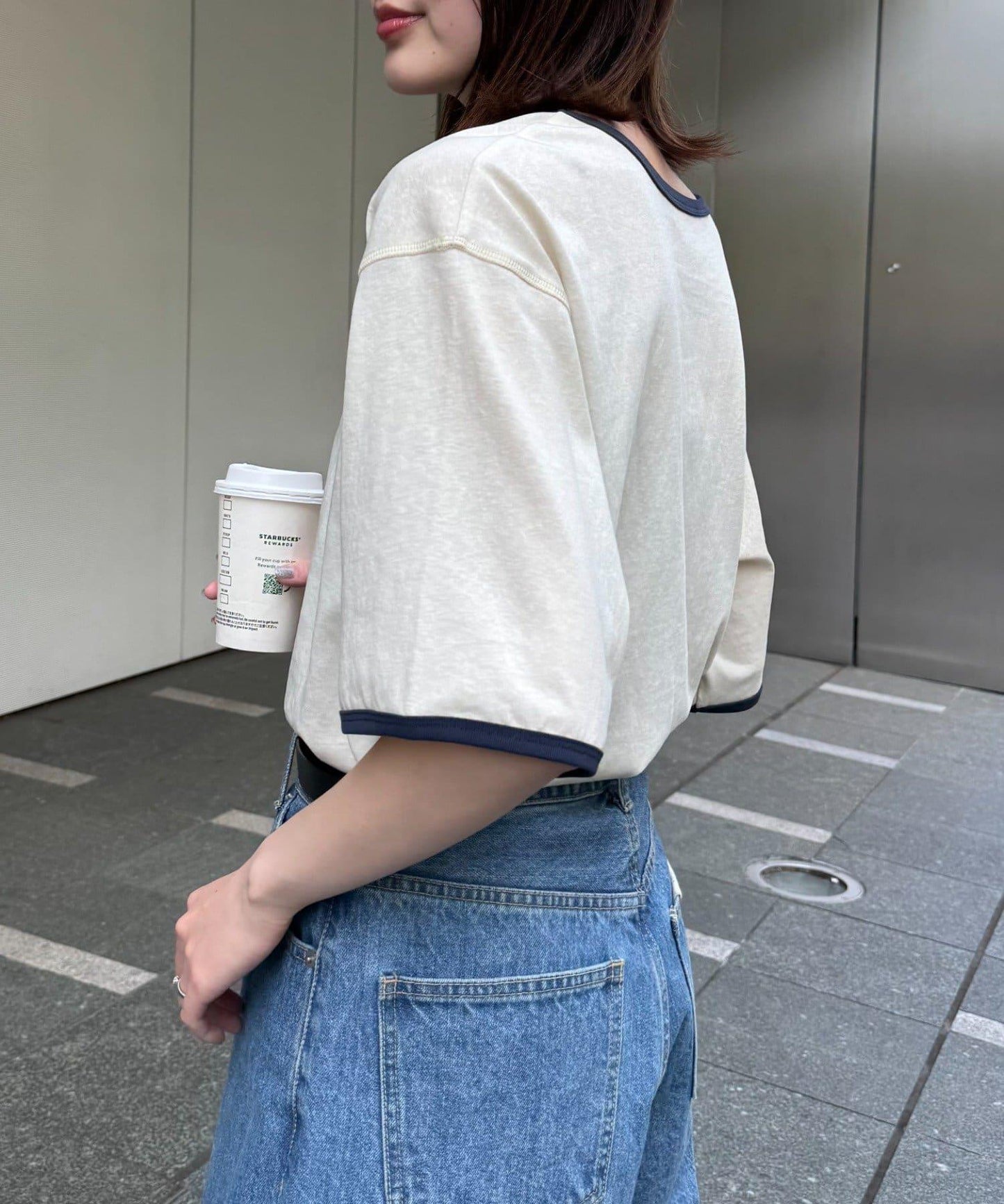 透視細條紋LOGO刺繡環領T恤
