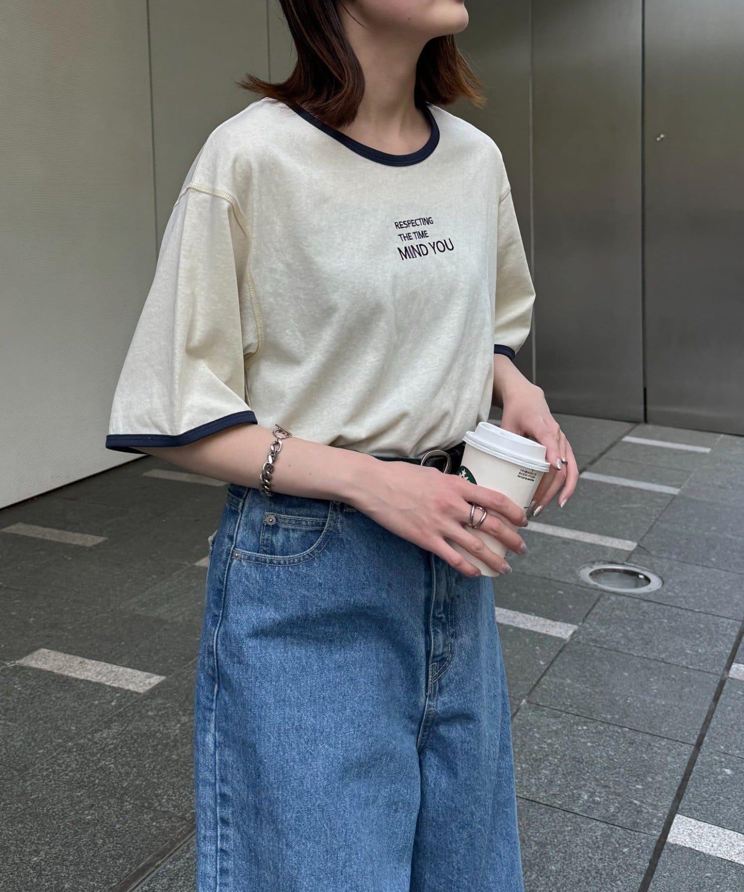透視細條紋LOGO刺繡環領T恤