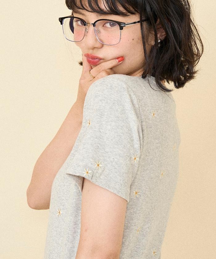 迷你雛菊刺繡T恤