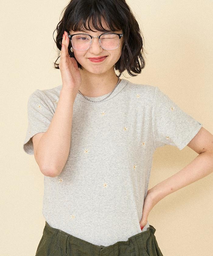 迷你雛菊刺繡T恤