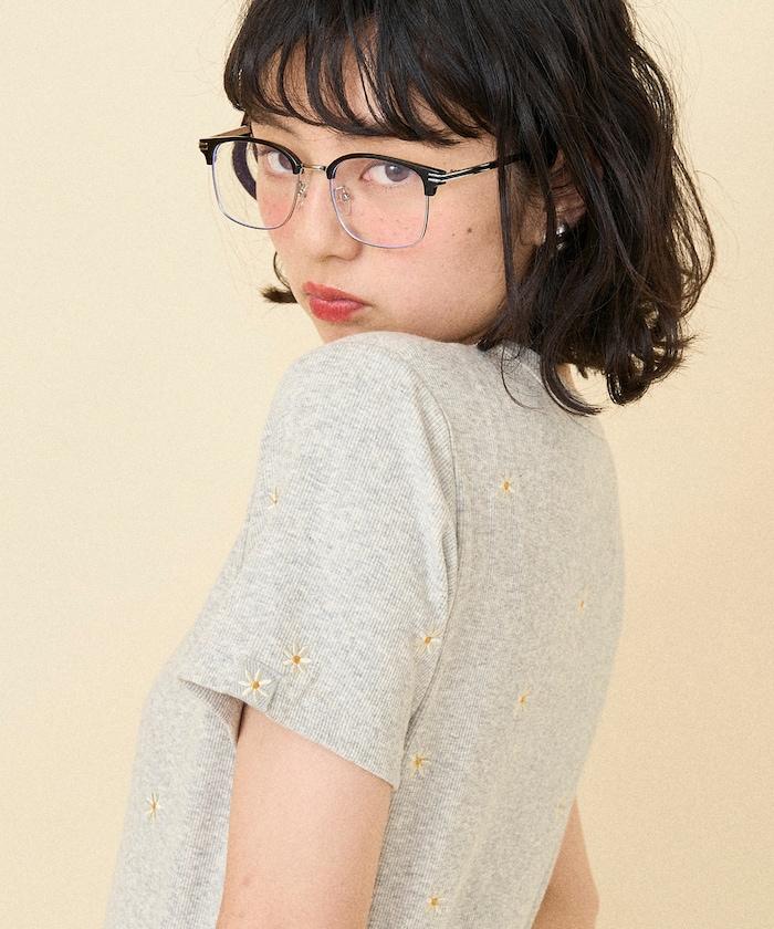 迷你雛菊刺繡T恤